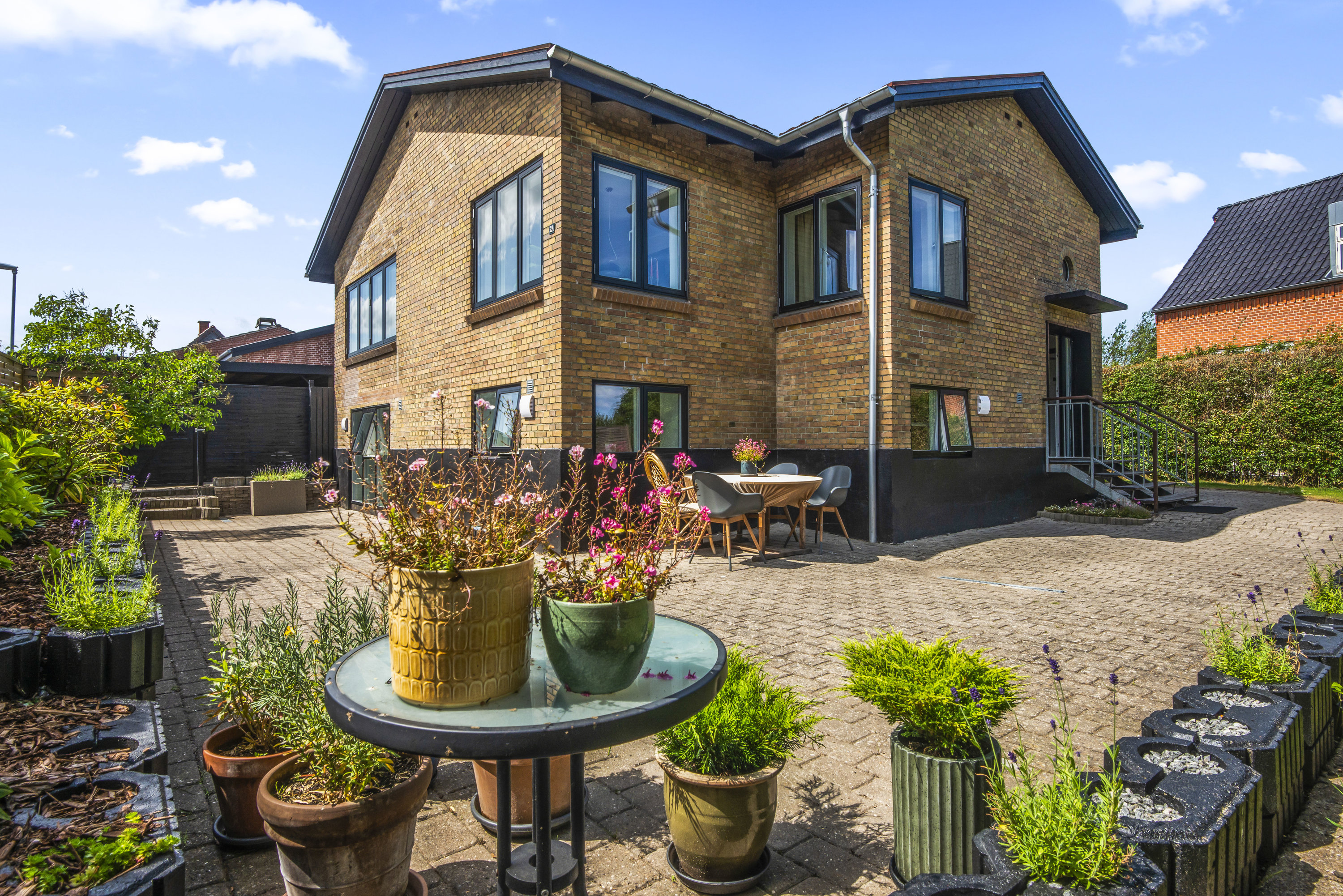 Fremhævet  billede i fuldskærmstilstand. Billede af Syrenvej 2A, Søndermarken, 7100 Vejle