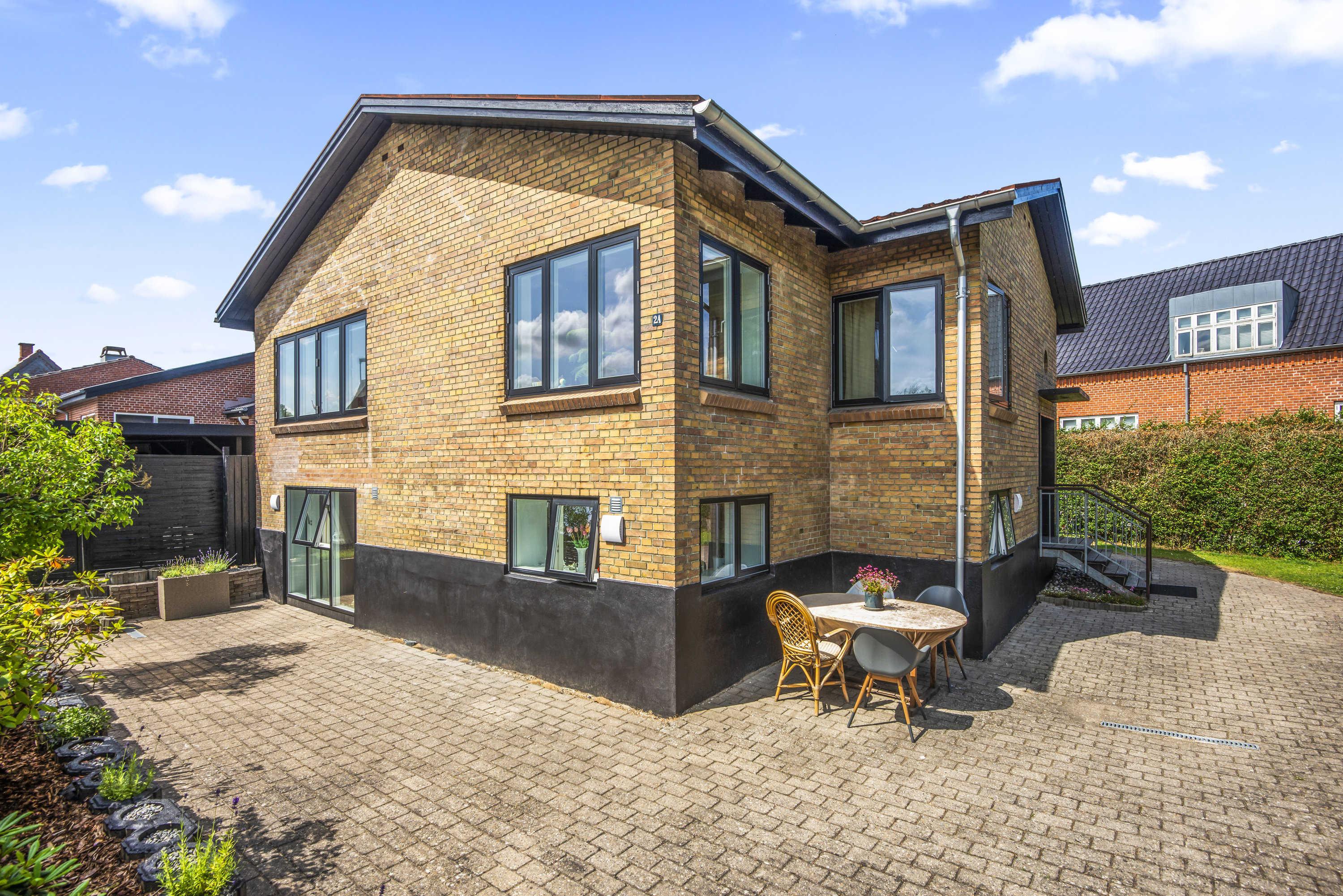 Fremhævet  billede i fuldskærmstilstand. Billede af Syrenvej 2A, Søndermarken, 7100 Vejle