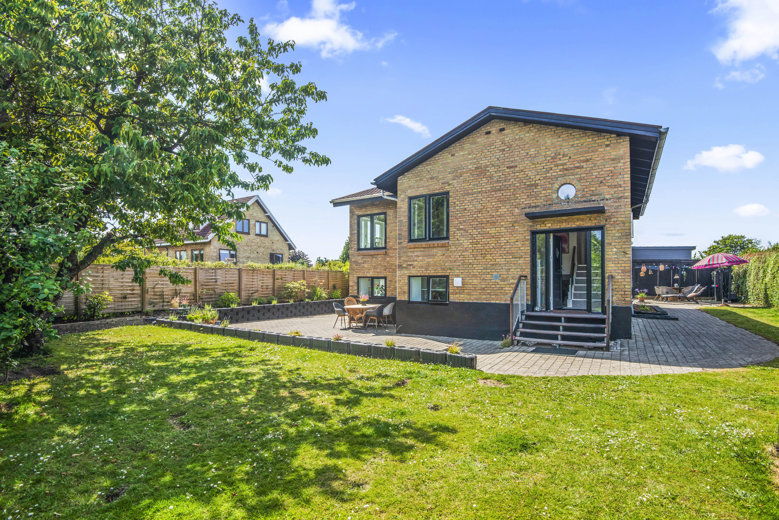 Fremhævet  billede i fuldskærmstilstand. Billede af Syrenvej 2A, Søndermarken, 7100 Vejle