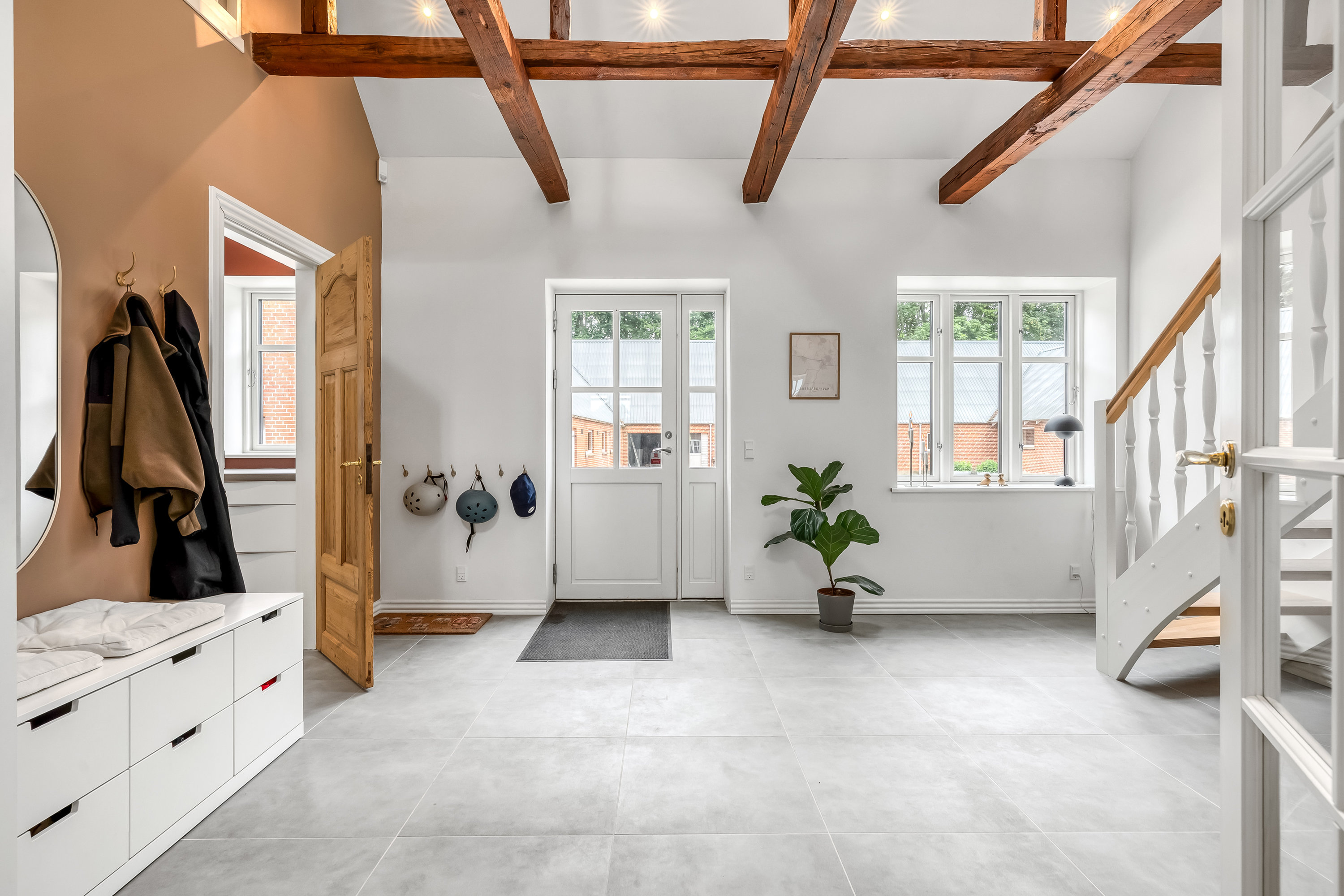 Fremhævet hall billede i fuldskærmstilstand. Billede af Nørre Hvamvej 3, Borbjerg, 7500 Holstebro