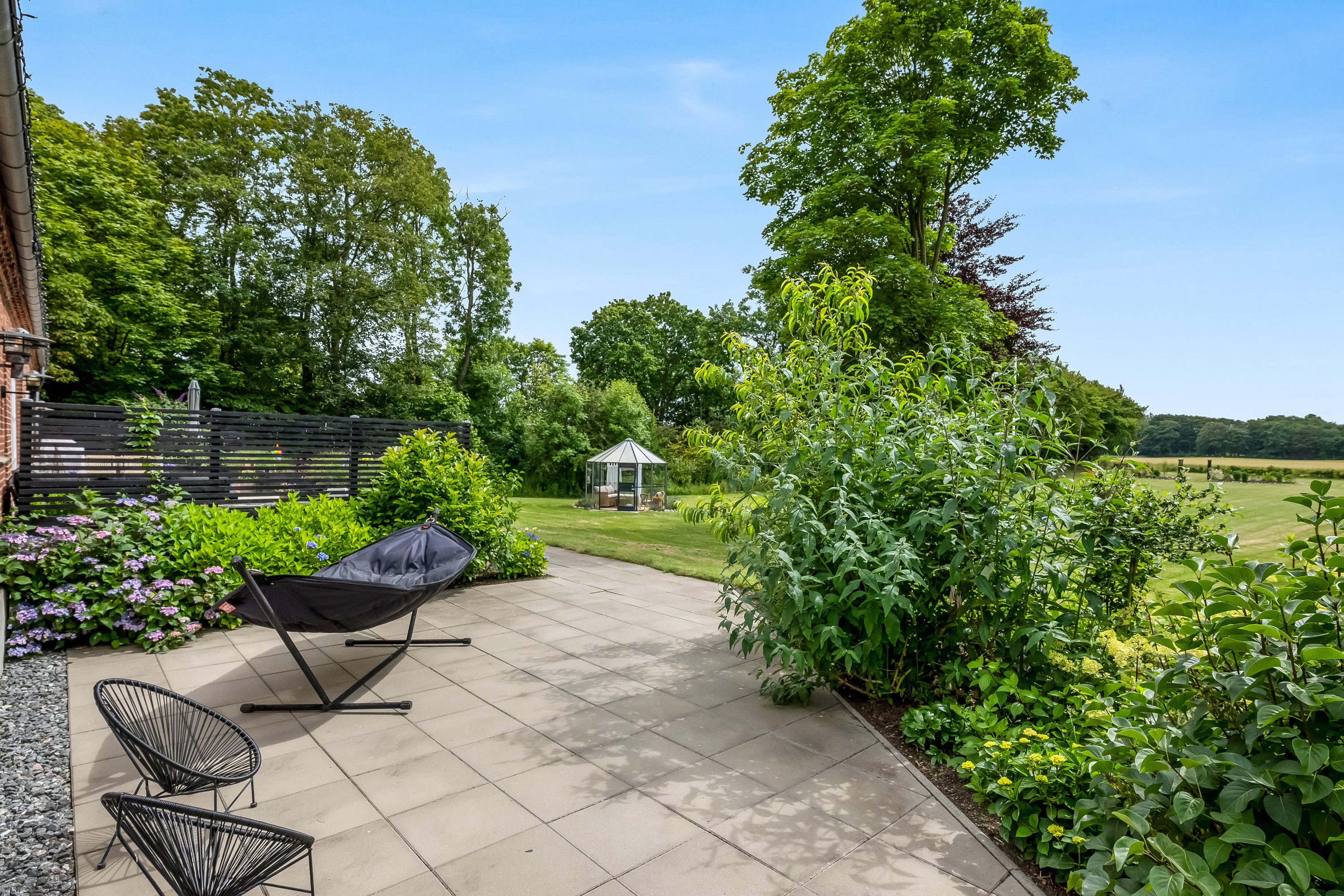 Fremhævet terrasse billede i fuldskærmstilstand. Billede af Nørre Hvamvej 3, Borbjerg, 7500 Holstebro