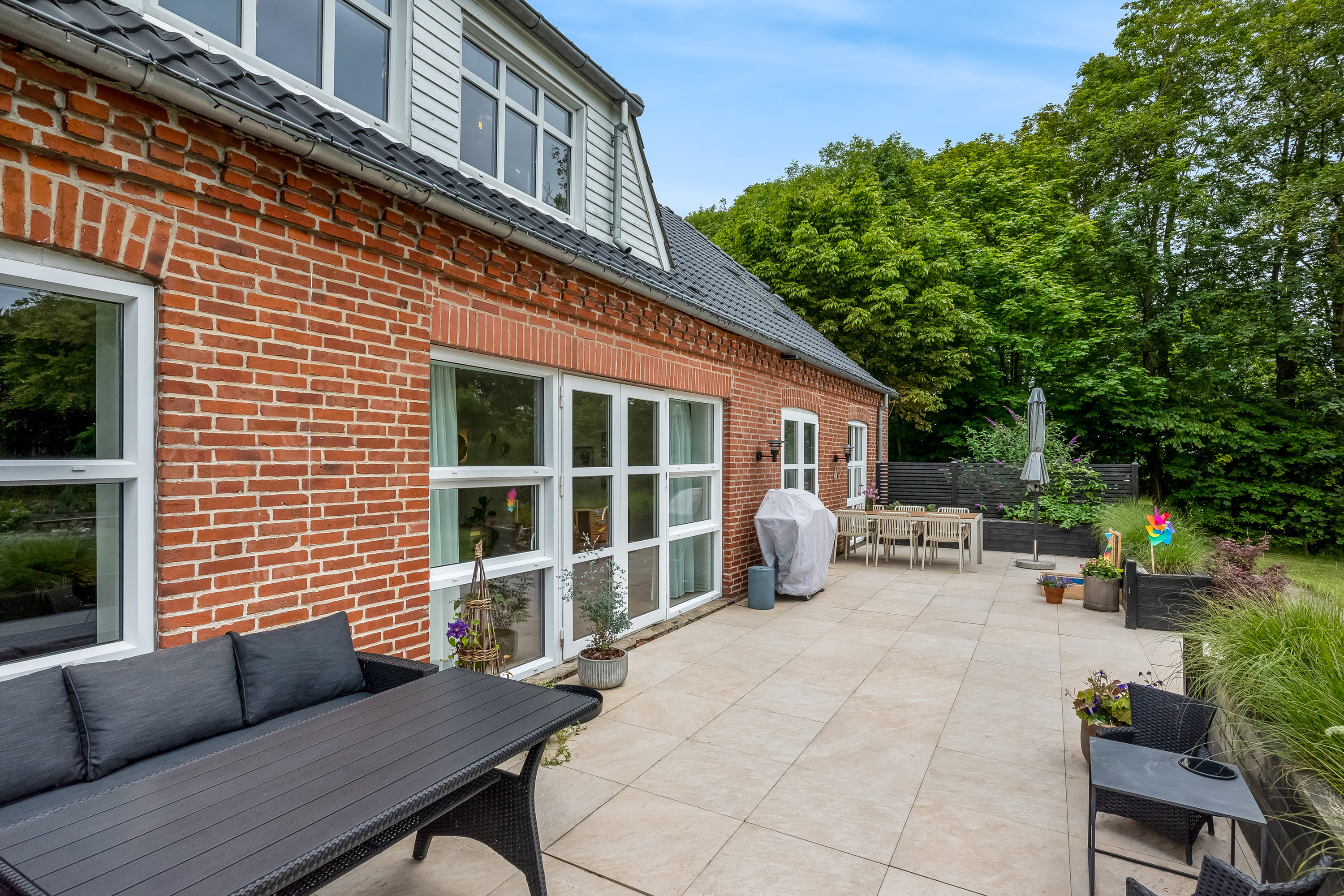 Fremhævet terrasse billede i fuldskærmstilstand. Billede af Nørre Hvamvej 3, Borbjerg, 7500 Holstebro