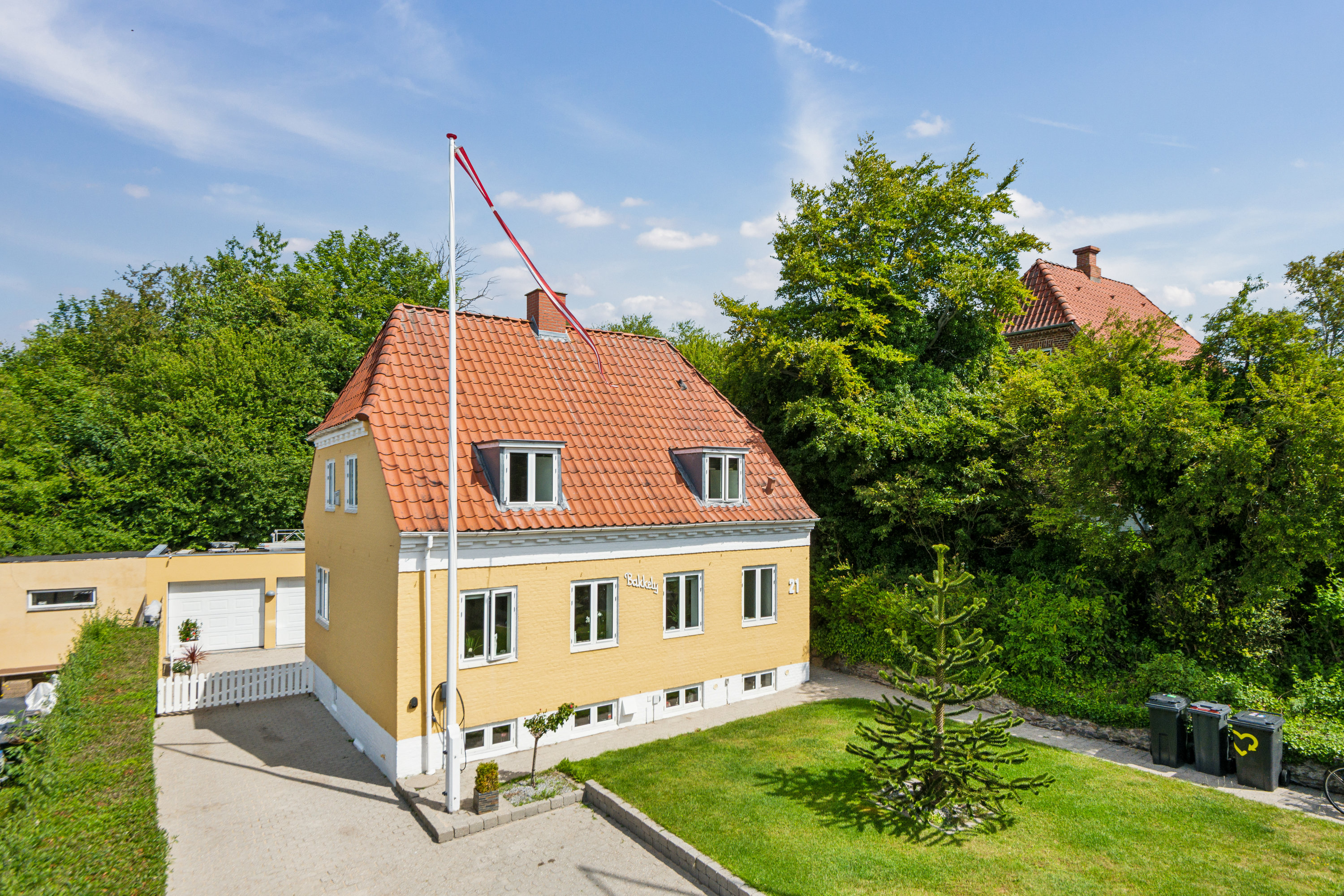 Miniaturebillede 1: ejendom 1. Billede af Th. Sauers Vej 21, 9000 Aalborg