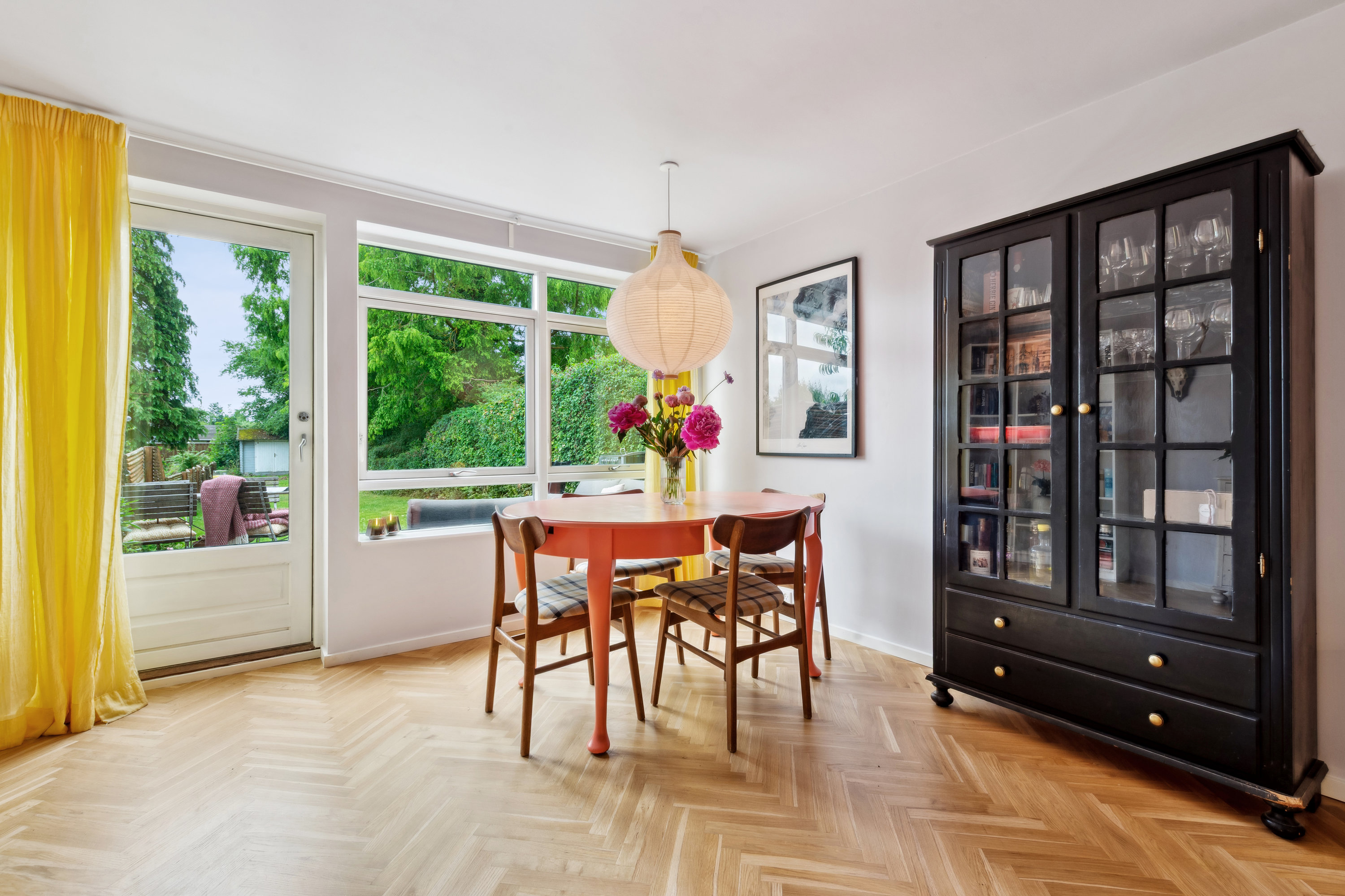 Miniaturebillede 1: stue. Billede af Ibsensvej 26A, 2630 Taastrup