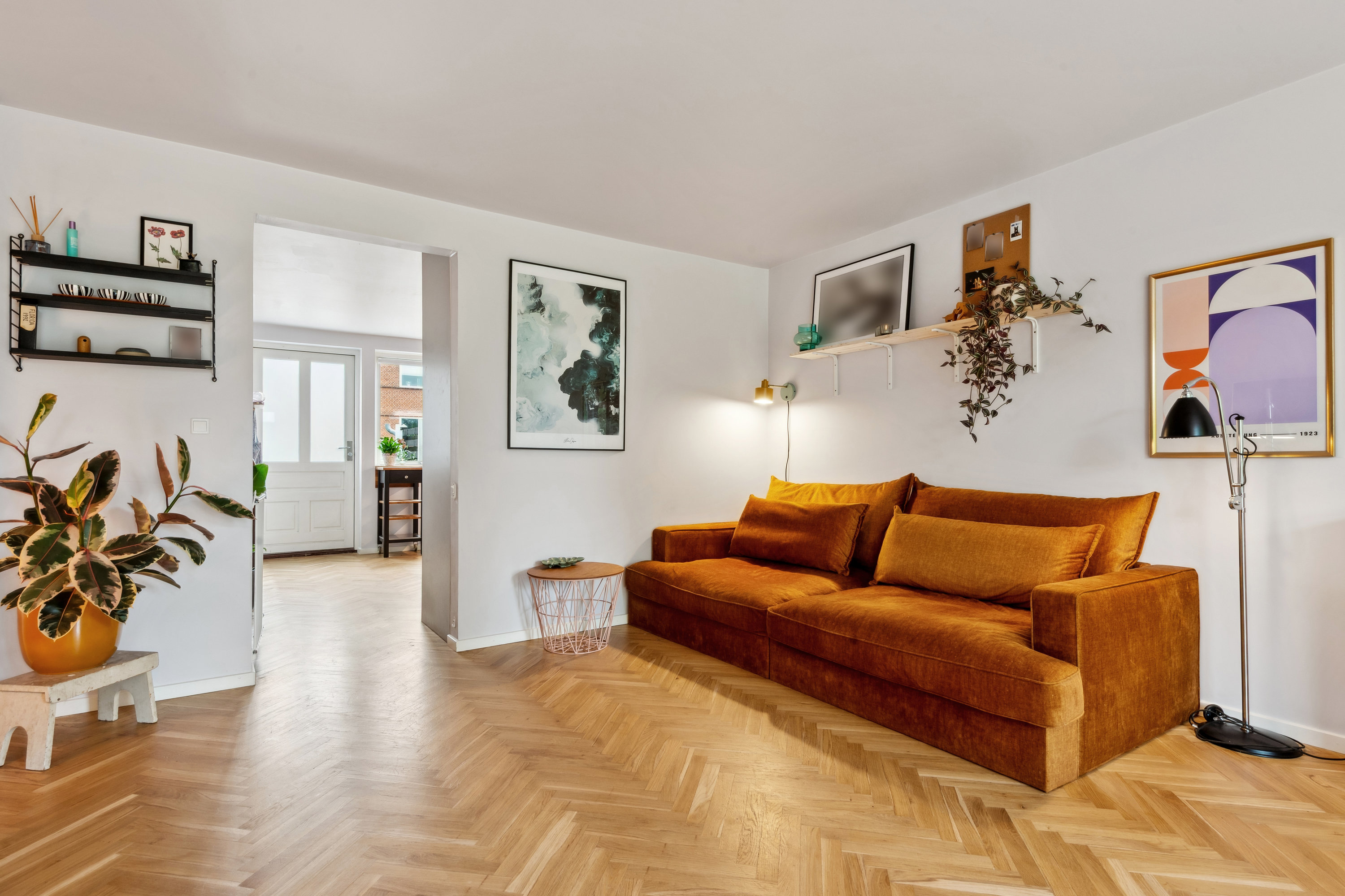 Fremhævet stue billede i fuldskærmstilstand. Billede af Ibsensvej 26A, 2630 Taastrup