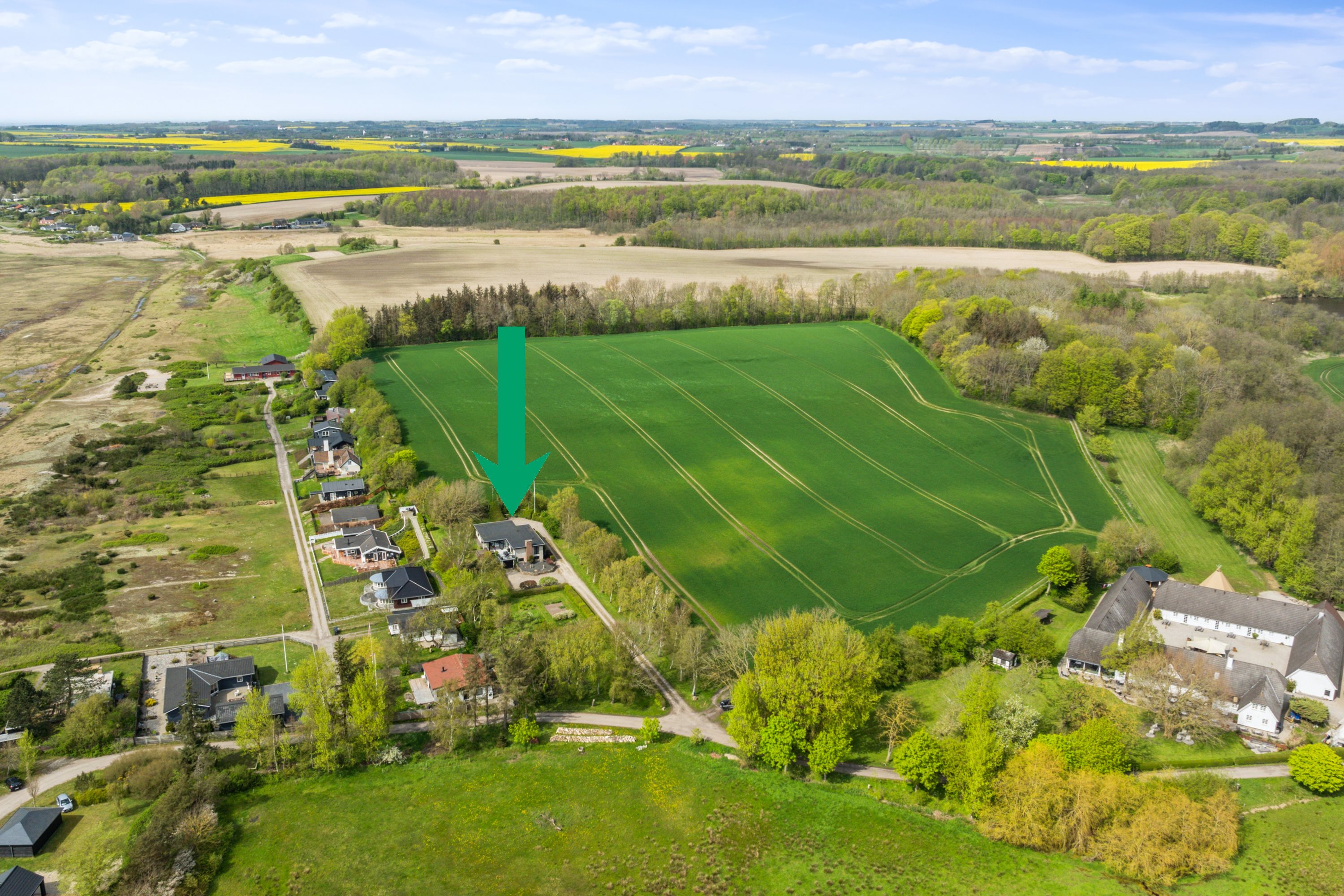 Fremhævet luftfoto billede i fuldskærmstilstand. Billede af Helnæsvej 4A, Brydegaard, 5683 Haarby