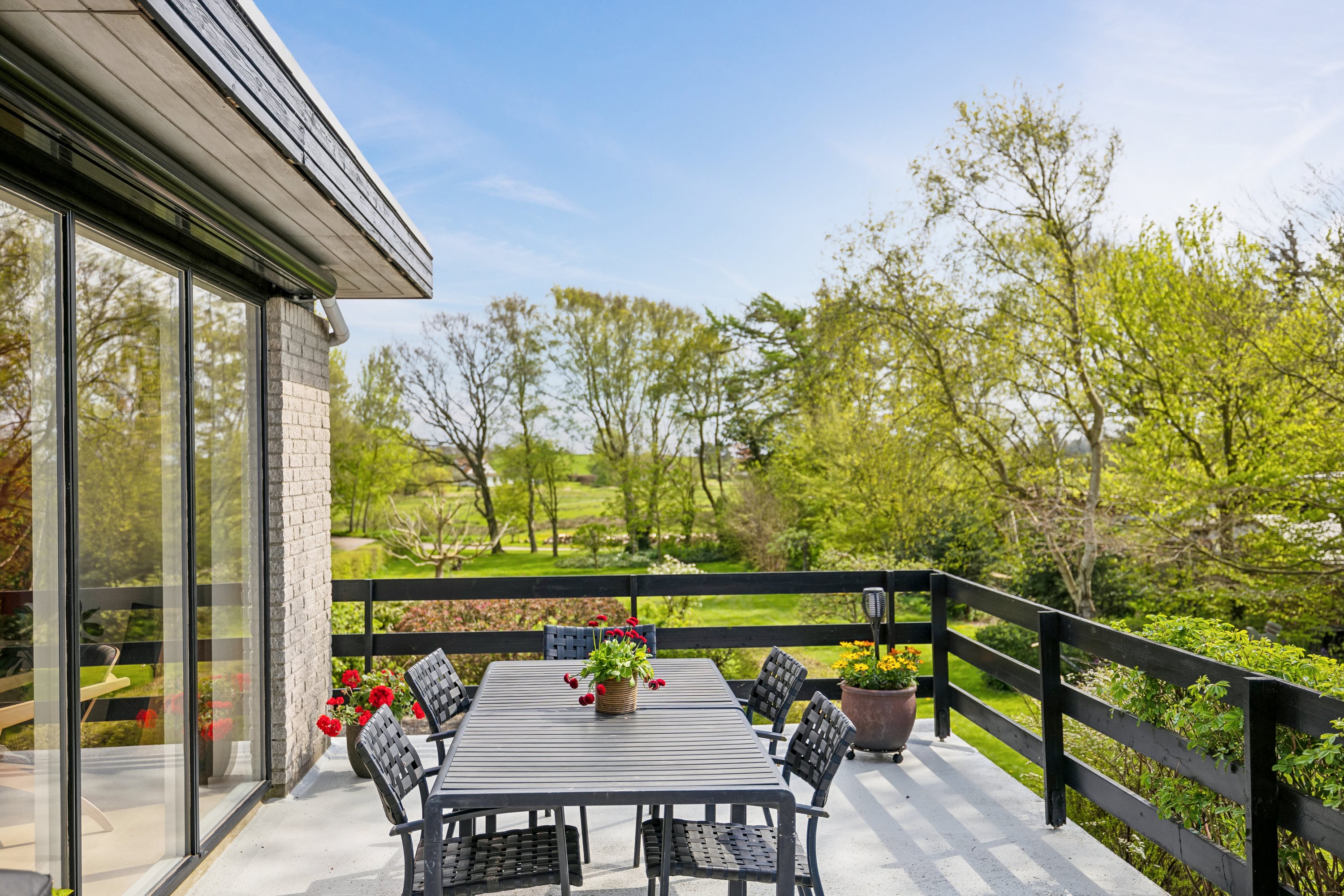 Fremhævet terrasse billede i fuldskærmstilstand. Billede af Helnæsvej 4A, Brydegaard, 5683 Haarby