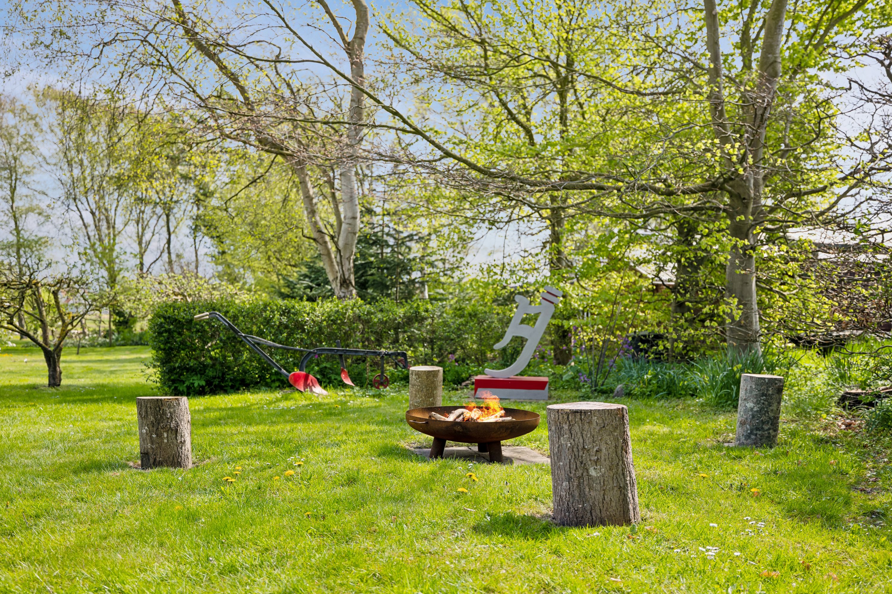 Fremhævet have billede i fuldskærmstilstand. Billede af Helnæsvej 4A, Brydegaard, 5683 Haarby