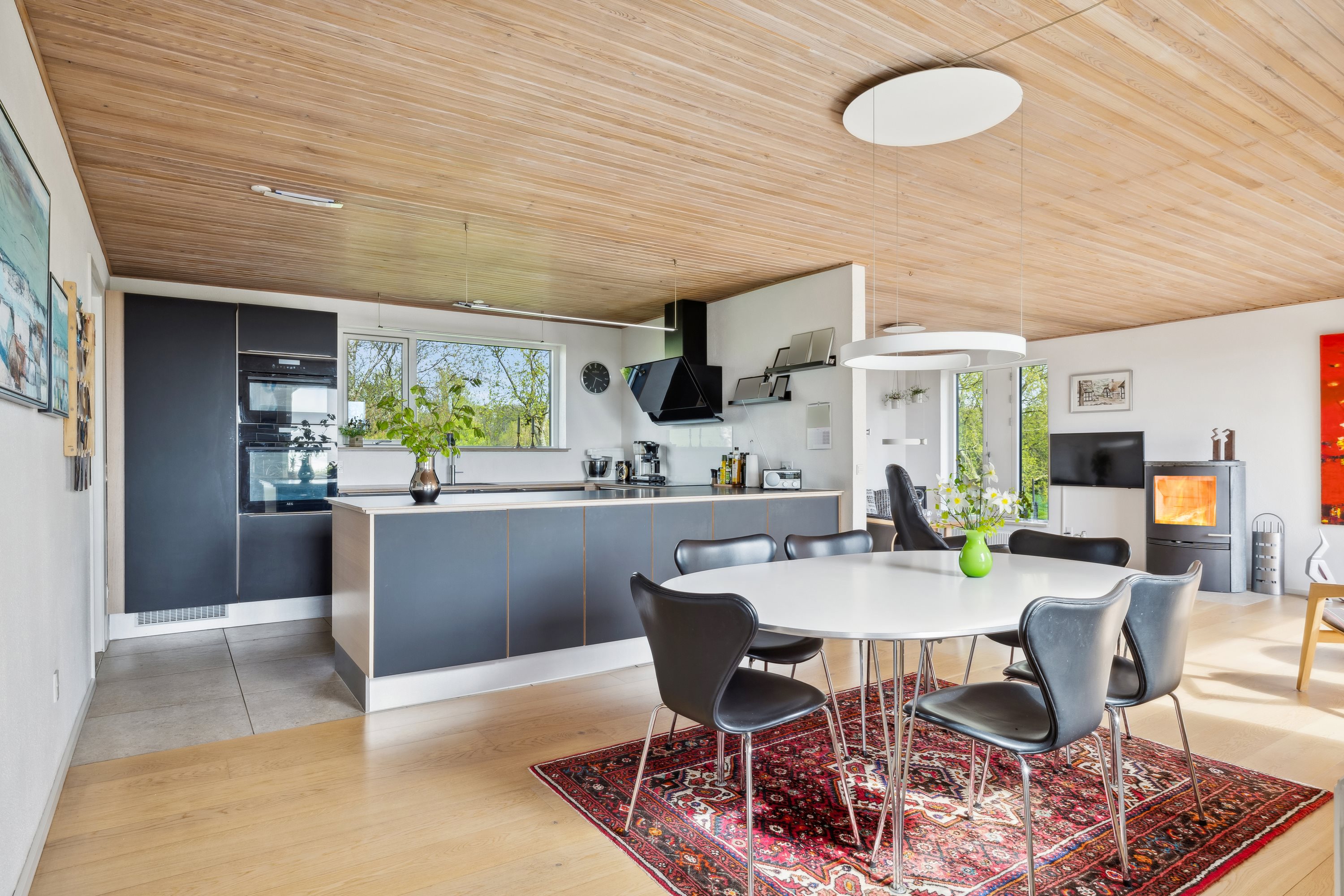 Fremhævet stue billede i fuldskærmstilstand. Billede af Helnæsvej 4A, Brydegaard, 5683 Haarby