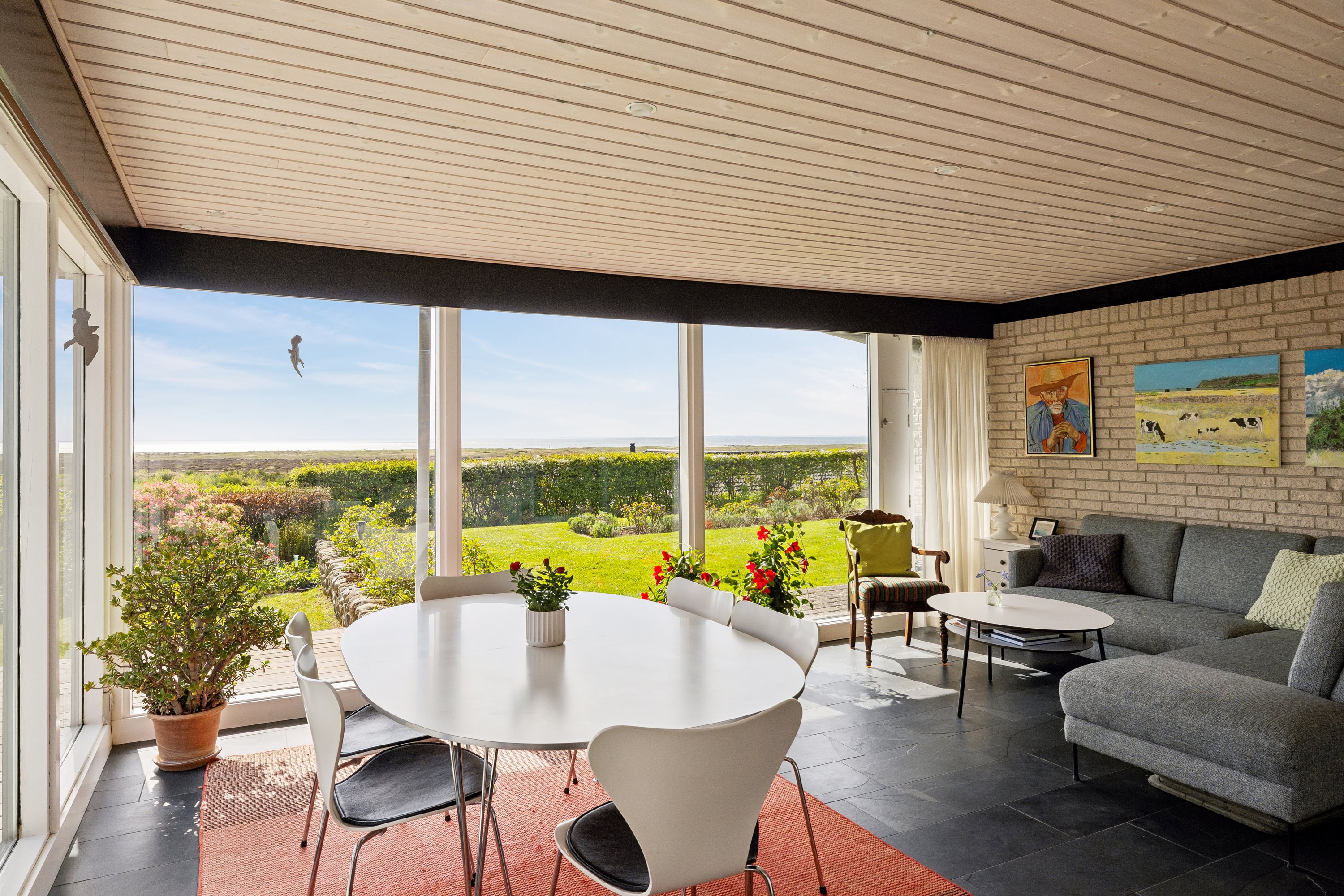 Fremhævet stue billede i fuldskærmstilstand. Billede af Helnæsvej 4A, Brydegaard, 5683 Haarby