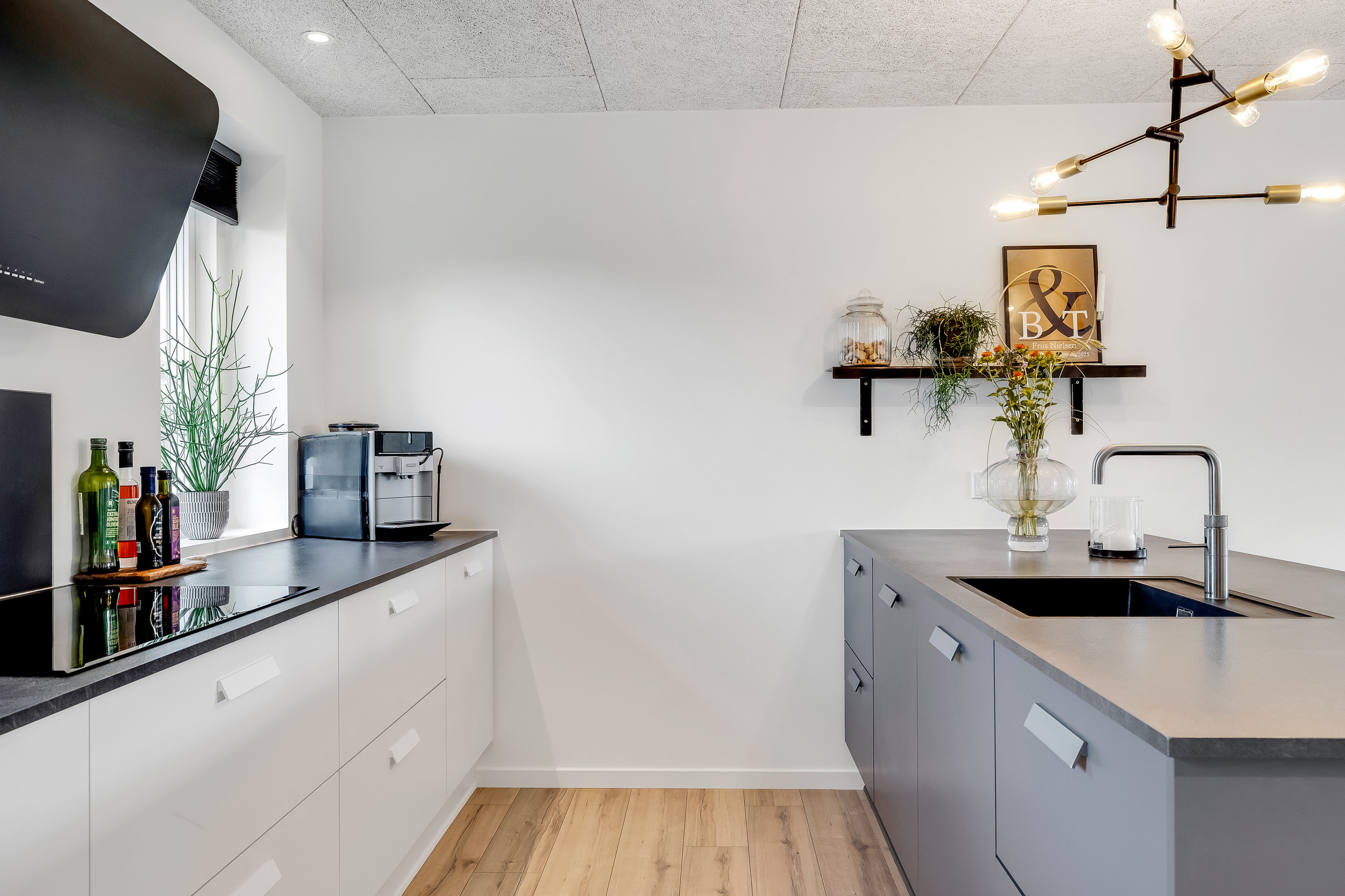 Fremhævet køkken billede i fuldskærmstilstand. Billede af Holstebrovej 40A, Rindum, 6950 Ringkøbing