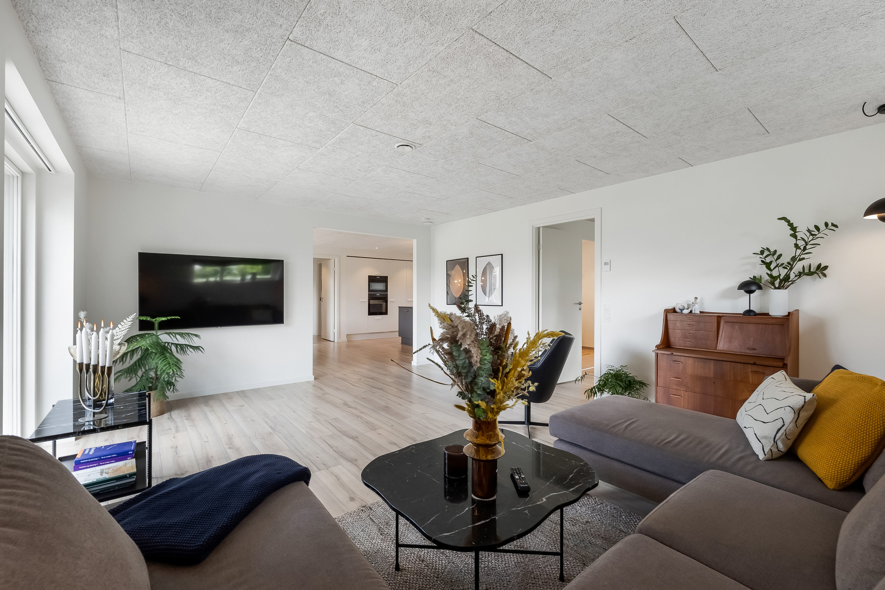 Fremhævet stue billede i fuldskærmstilstand. Billede af Holstebrovej 40A, Rindum, 6950 Ringkøbing