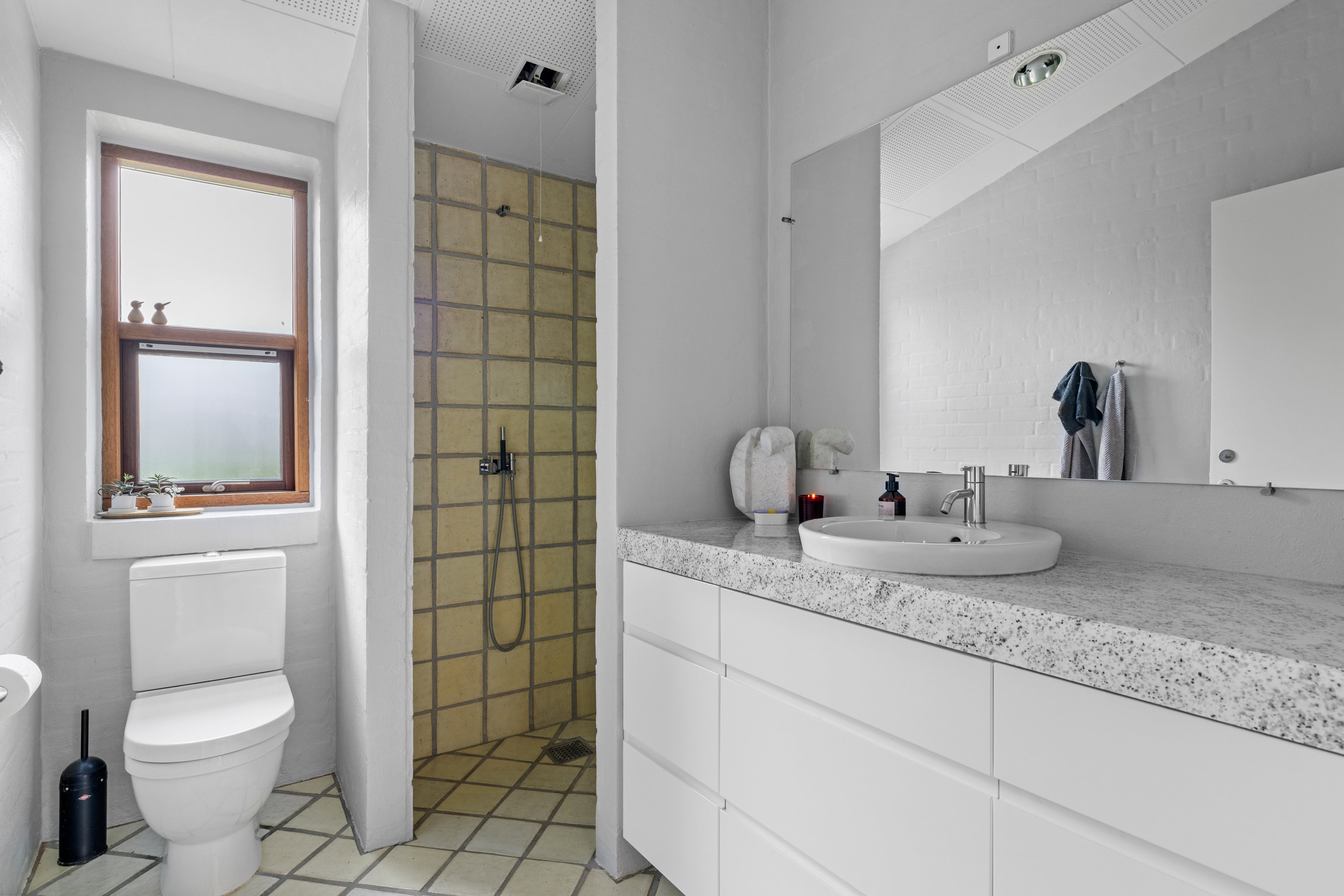 Fremhævet badeværelse billede i fuldskærmstilstand. Billede af Kobbelgårdsvej 72, 7000 Fredericia