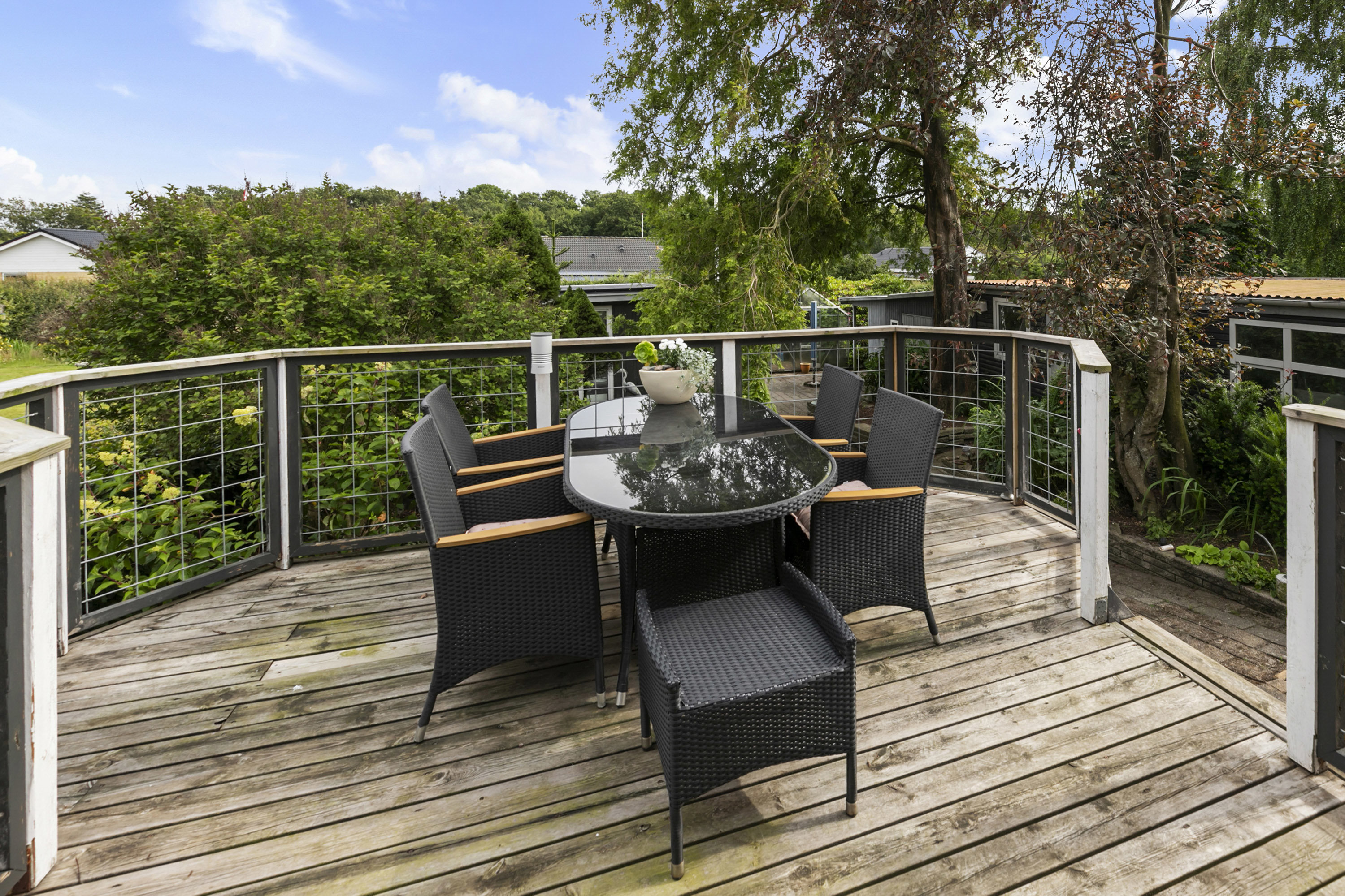 Fremhævet terrasse billede i fuldskærmstilstand. Billede af Vrejlevvej 36, 9760 Vrå