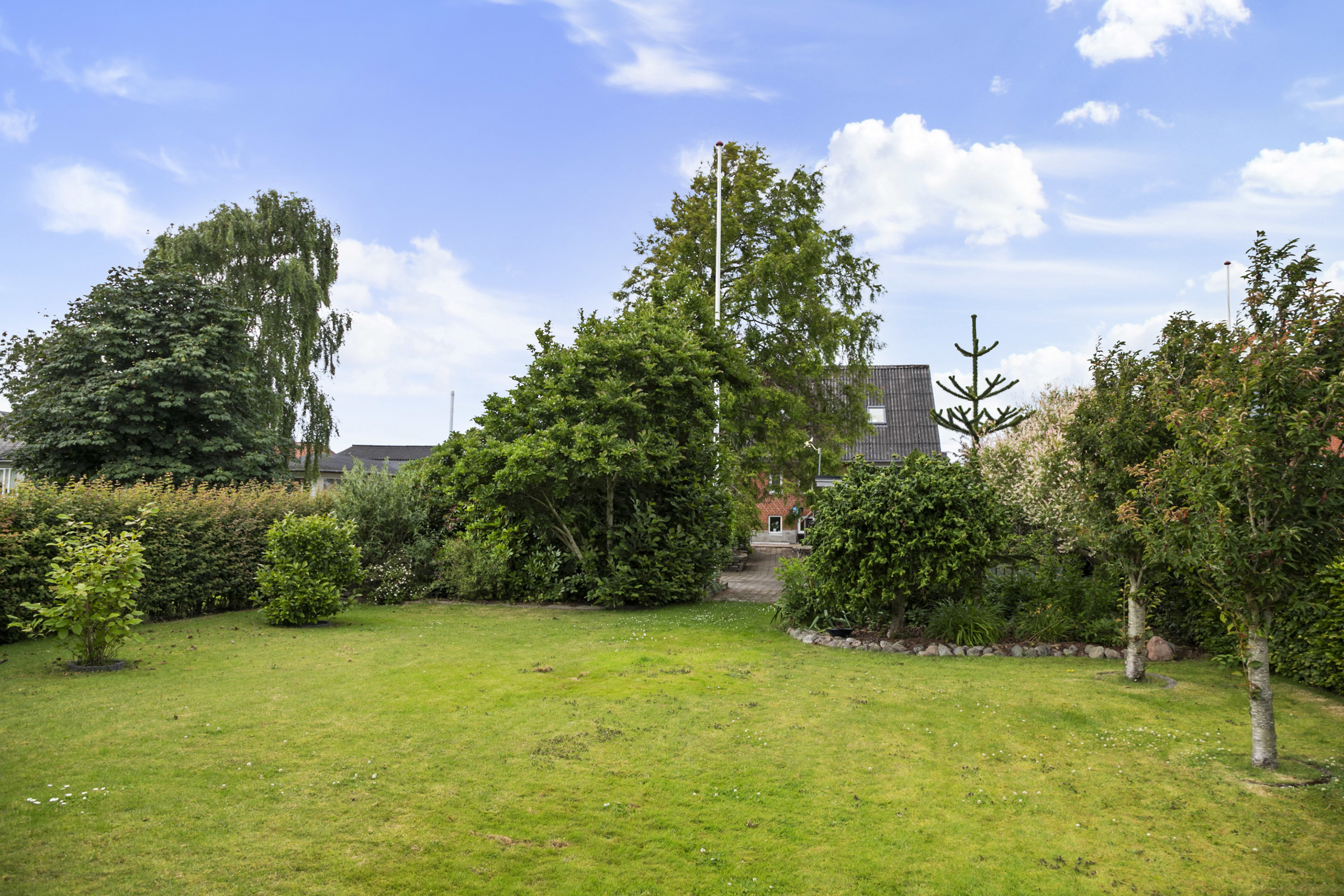 Fremhævet have billede i fuldskærmstilstand. Billede af Vrejlevvej 36, 9760 Vrå