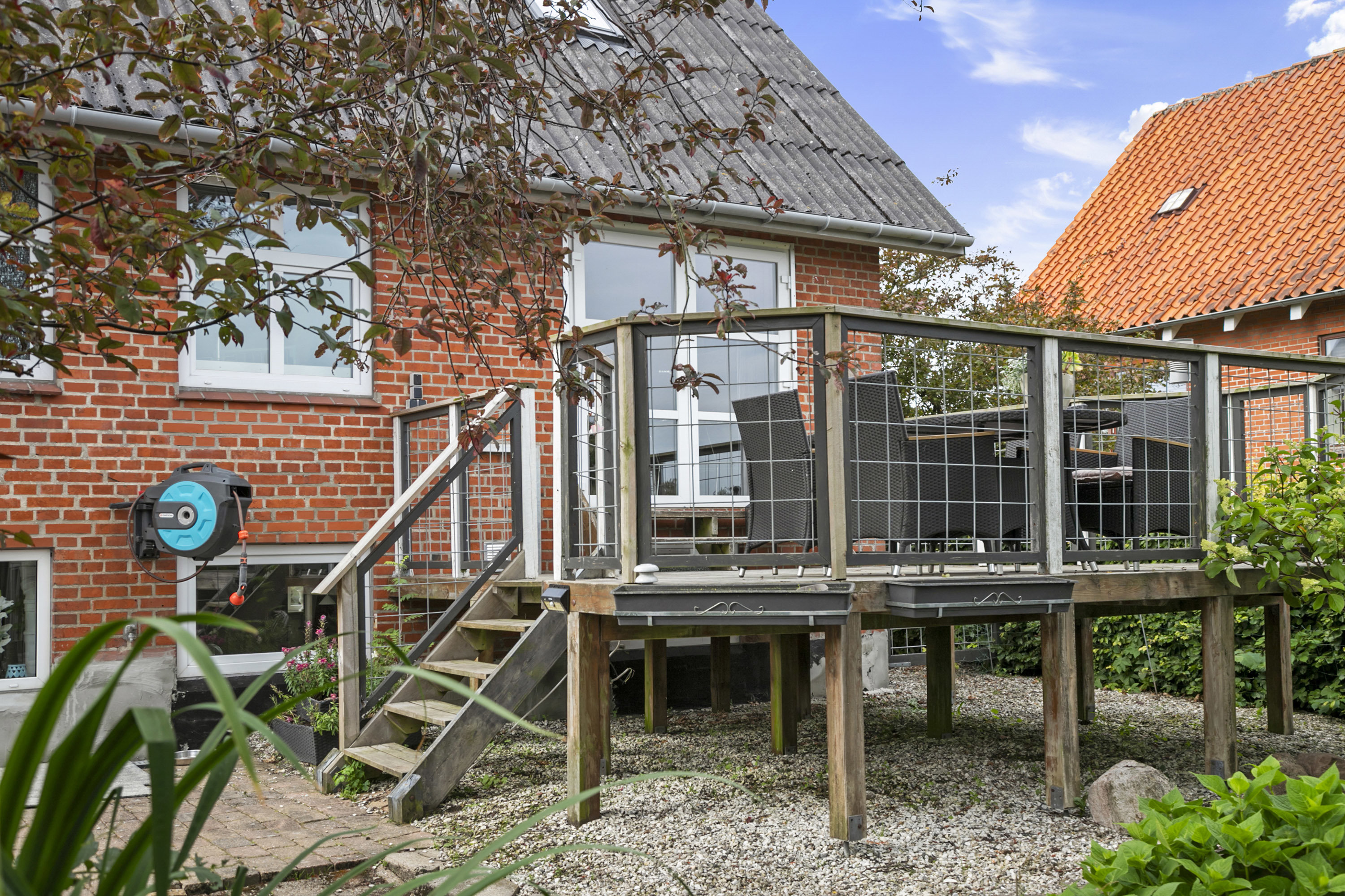 Fremhævet terrasse billede i fuldskærmstilstand. Billede af Vrejlevvej 36, 9760 Vrå