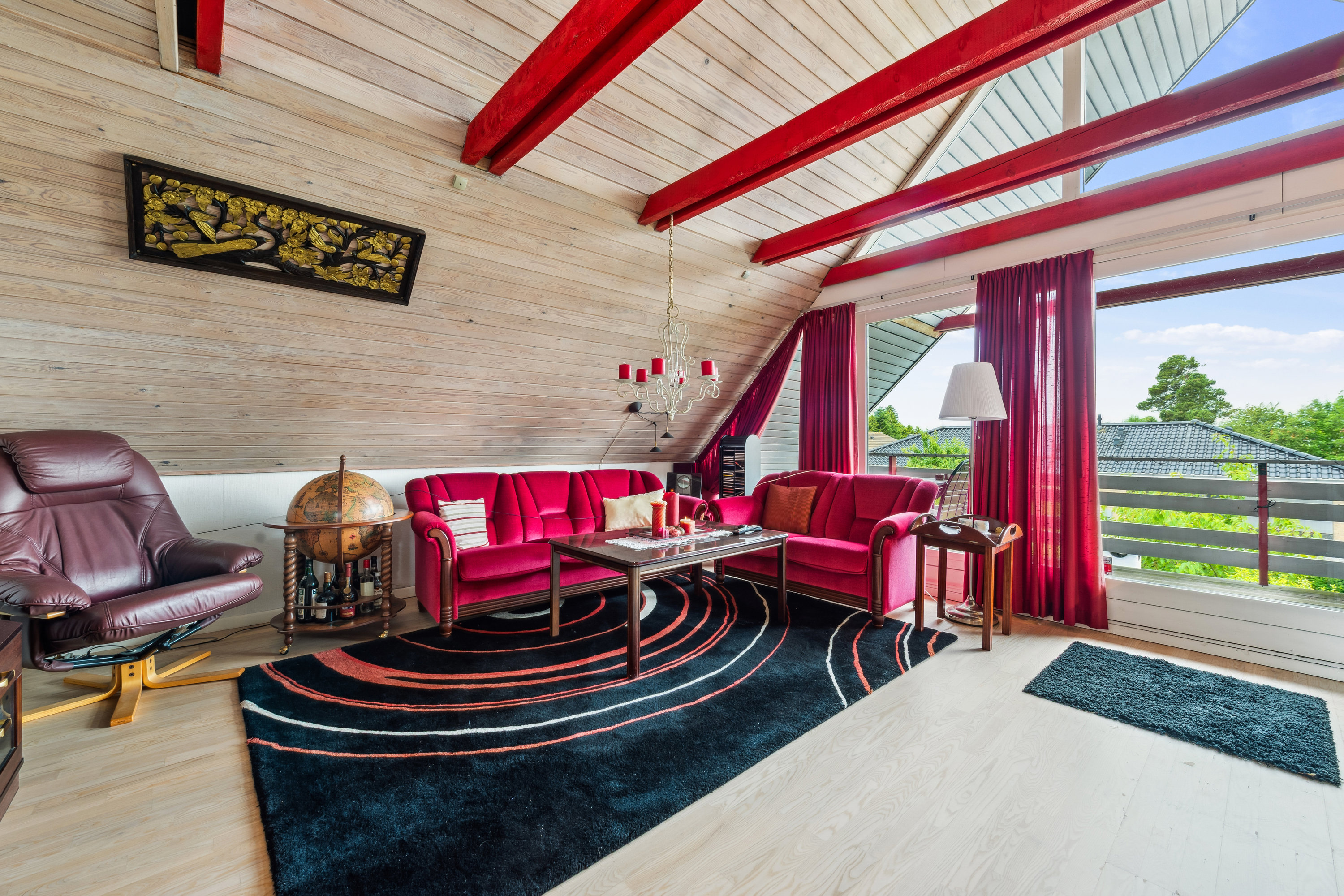 Fremhævet stue billede i fuldskærmstilstand. Billede af Dyssevej 10, 2670 Greve