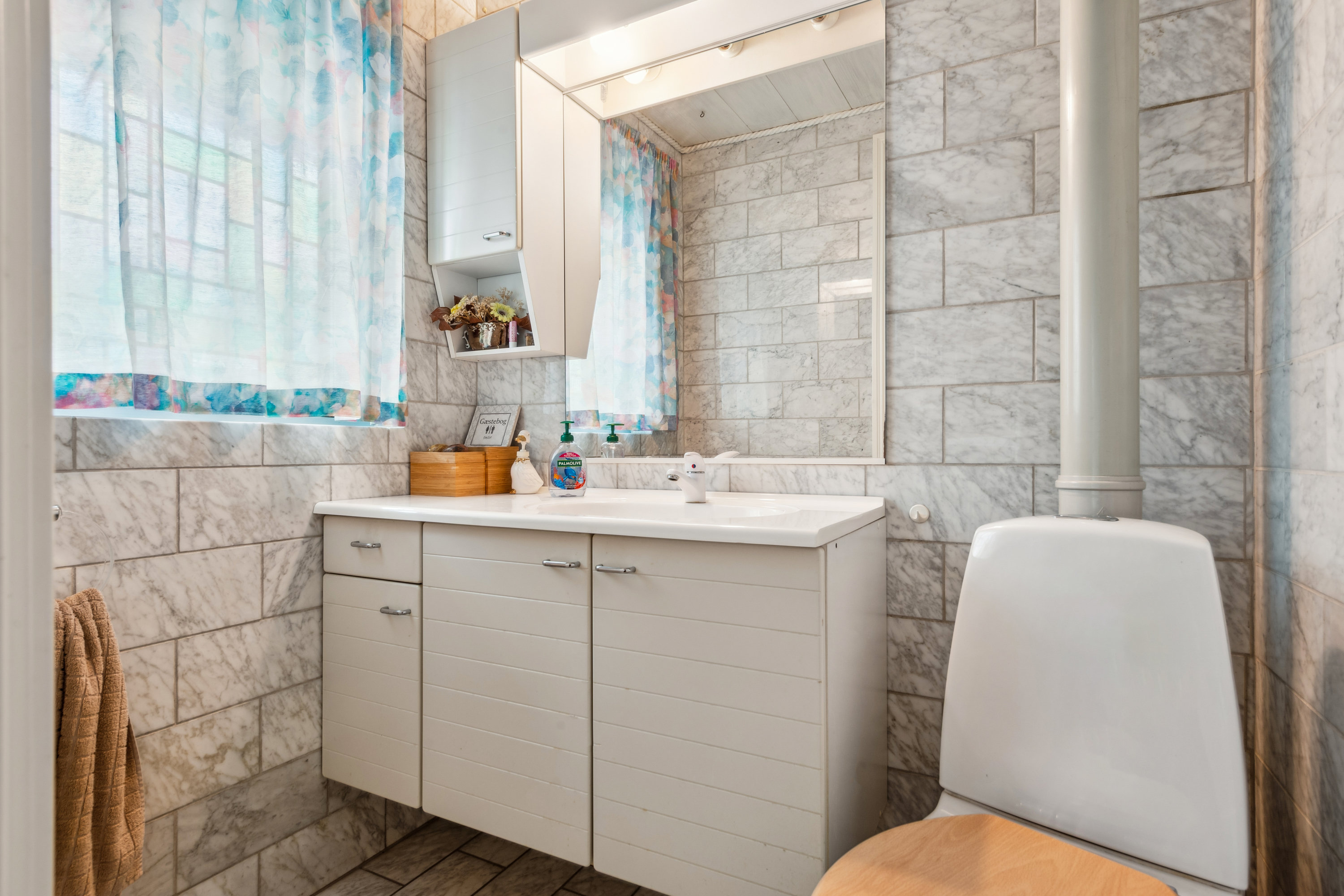 Fremhævet badeværelse billede i fuldskærmstilstand. Billede af Dyssevej 10, 2670 Greve