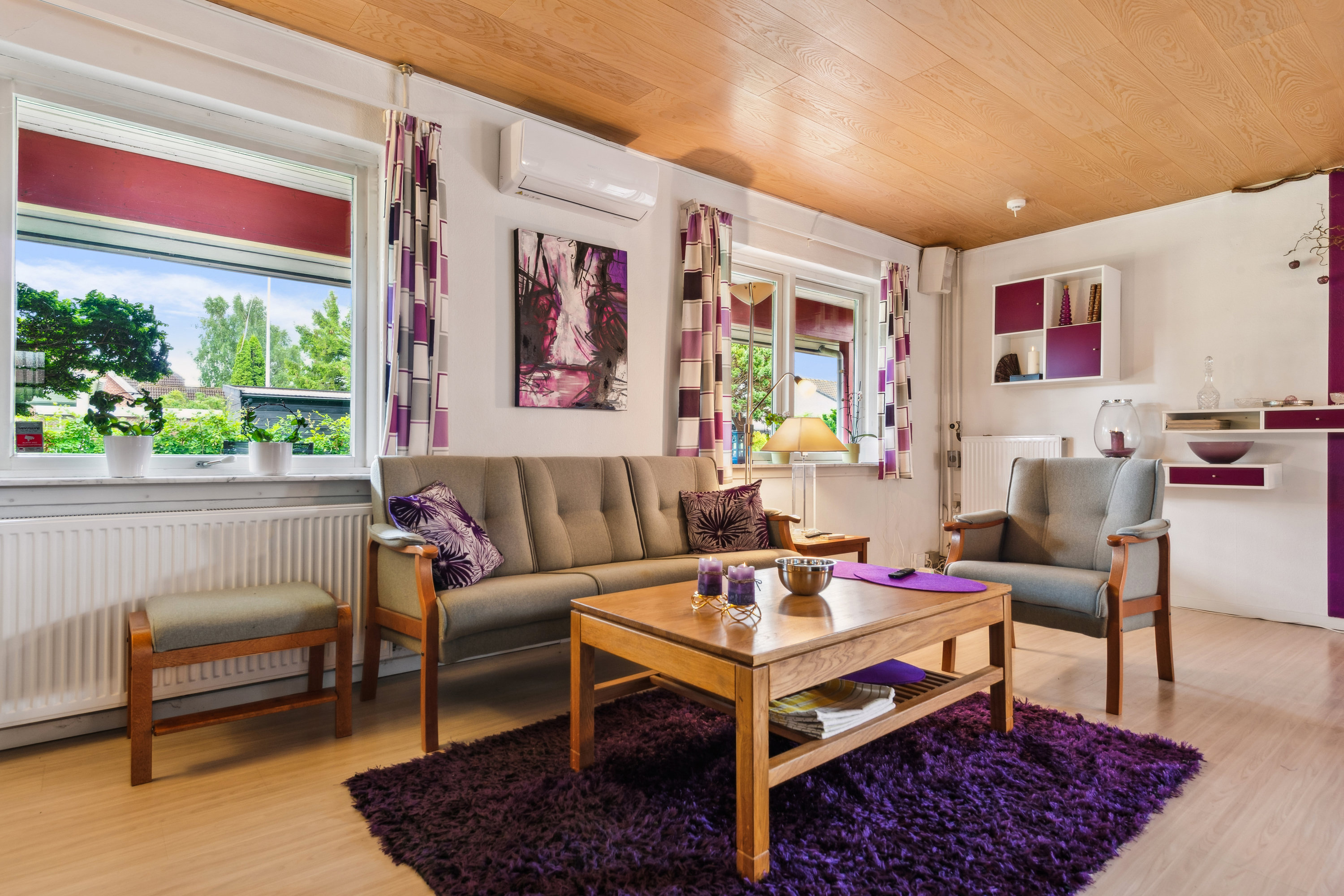 Fremhævet stue billede i fuldskærmstilstand. Billede af Dyssevej 10, 2670 Greve