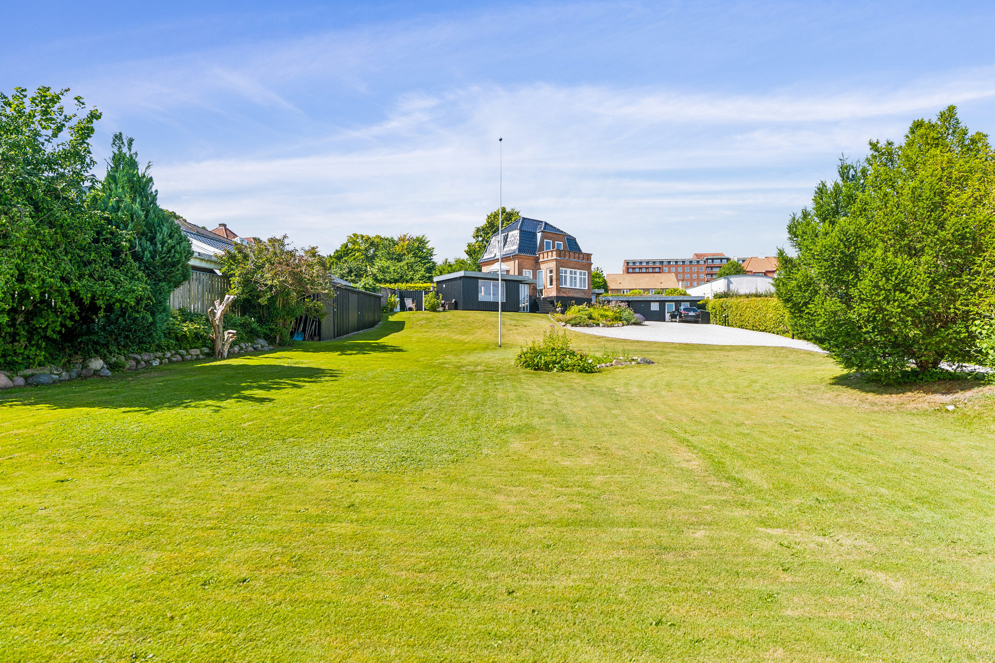 Fremhævet ejendom 1 billede i fuldskærmstilstand. Billede af P. Knudsens Vej 3A, 8930 Randers NØ