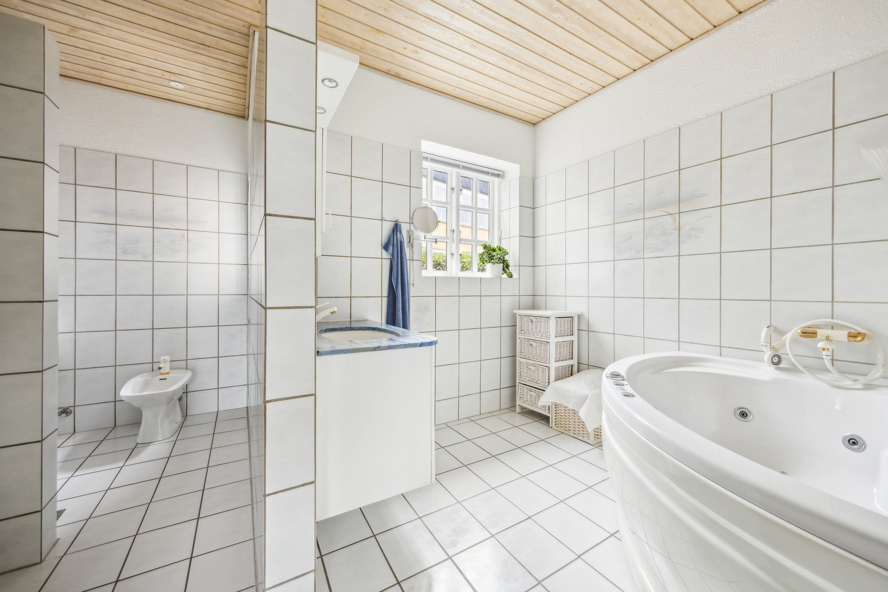 Fremhævet badeværelse billede i fuldskærmstilstand. Billede af Udsigten 19, Hobro By, 9500 Hobro