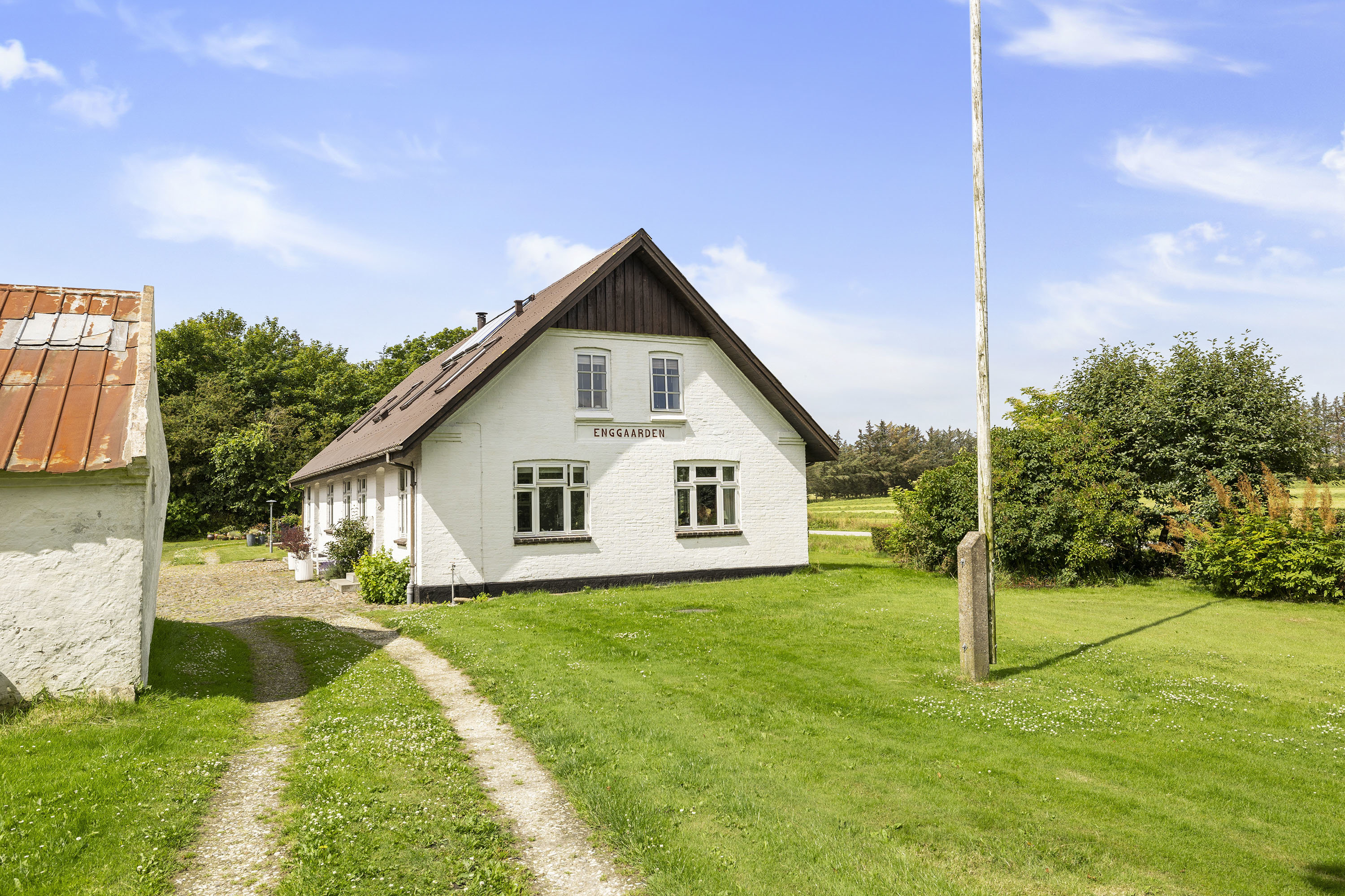 Fremhævet facade billede i fuldskærmstilstand. Billede af Fristrupvej 75, Børglum, 9760 Vrå