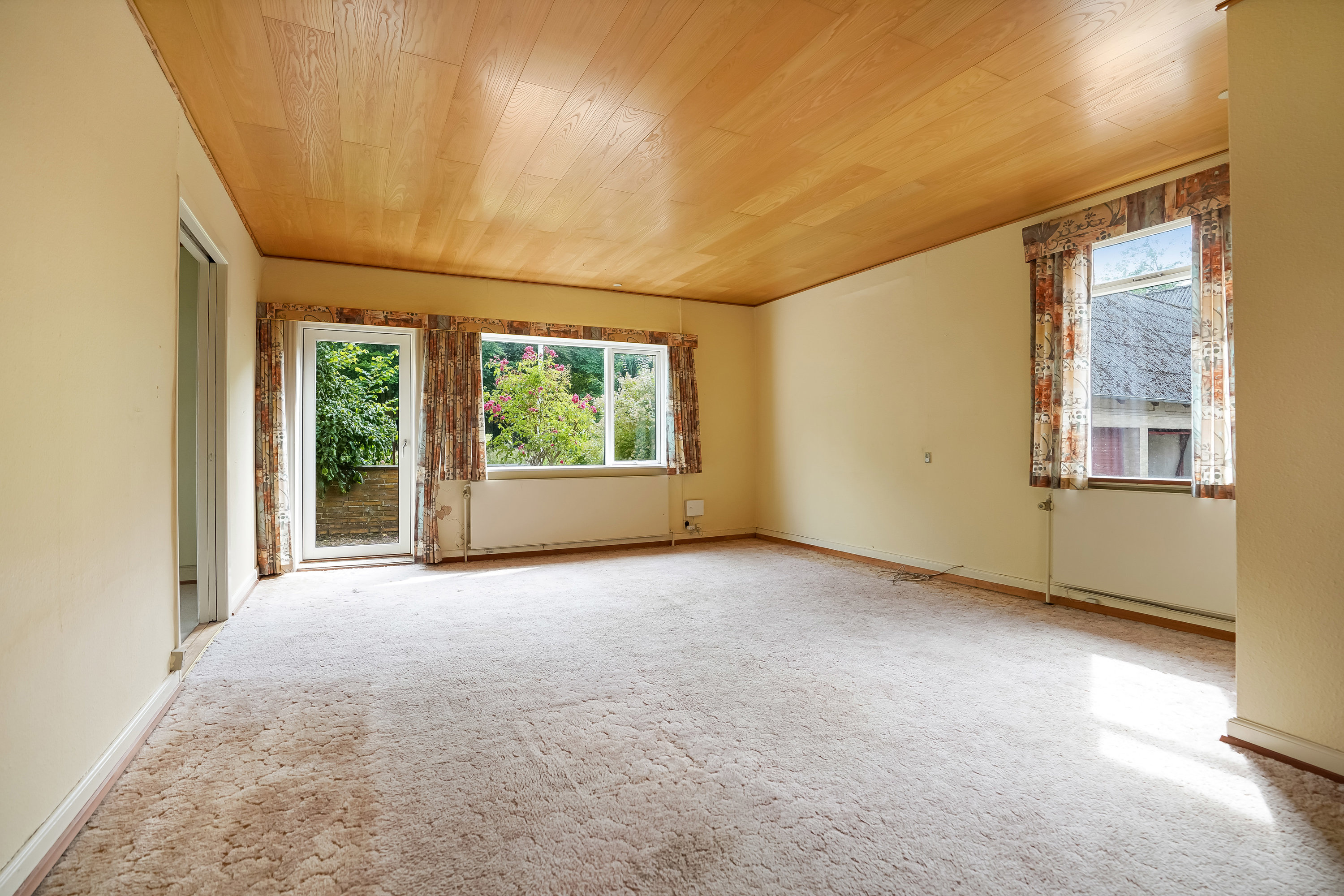 Fremhævet stue billede i fuldskærmstilstand. Billede af Ronæsskovvej 2, Rolund, 5580 Nørre Aaby