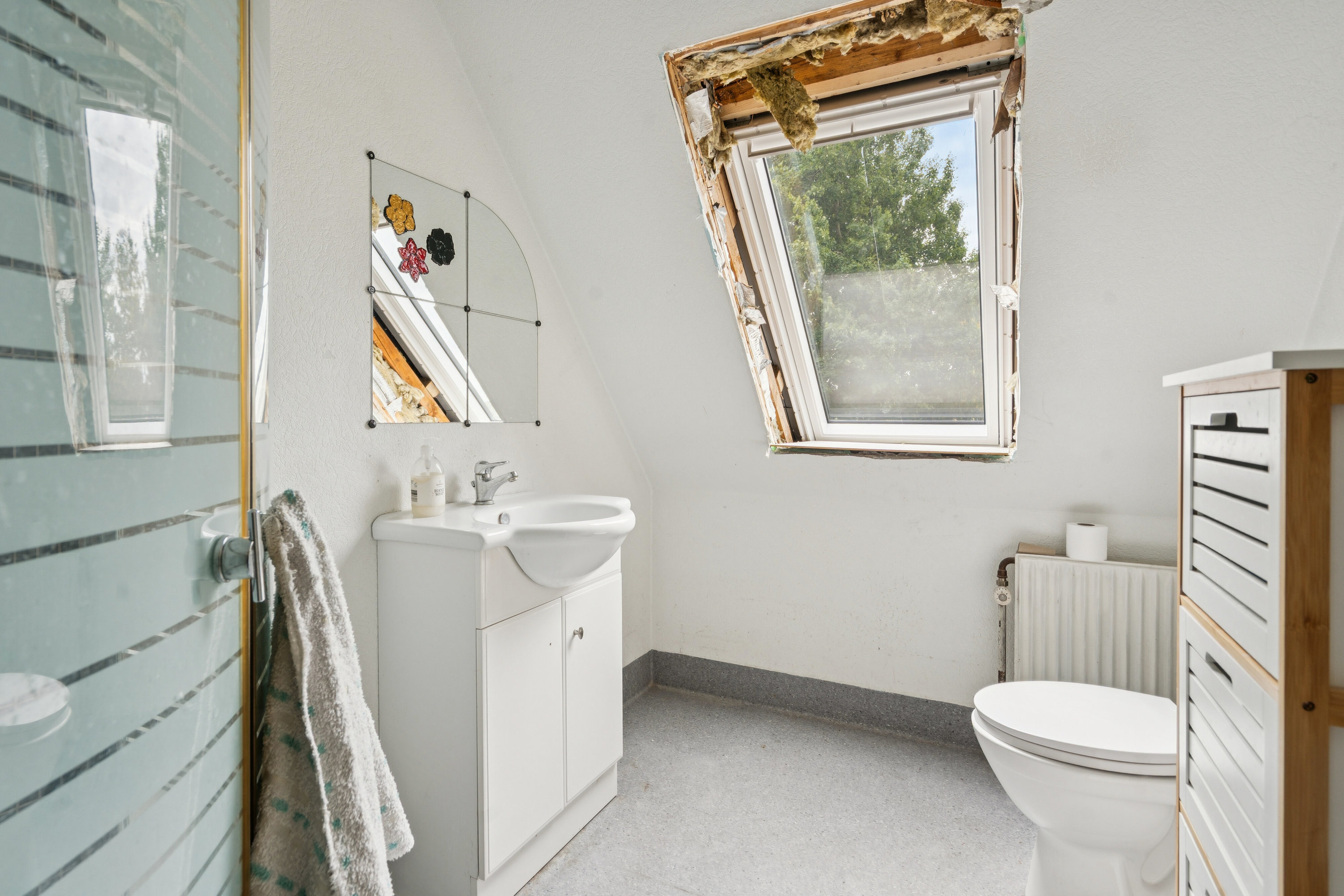 Fremhævet badeværelse billede i fuldskærmstilstand. Billede af Kragelundvej 9, 6330 Padborg