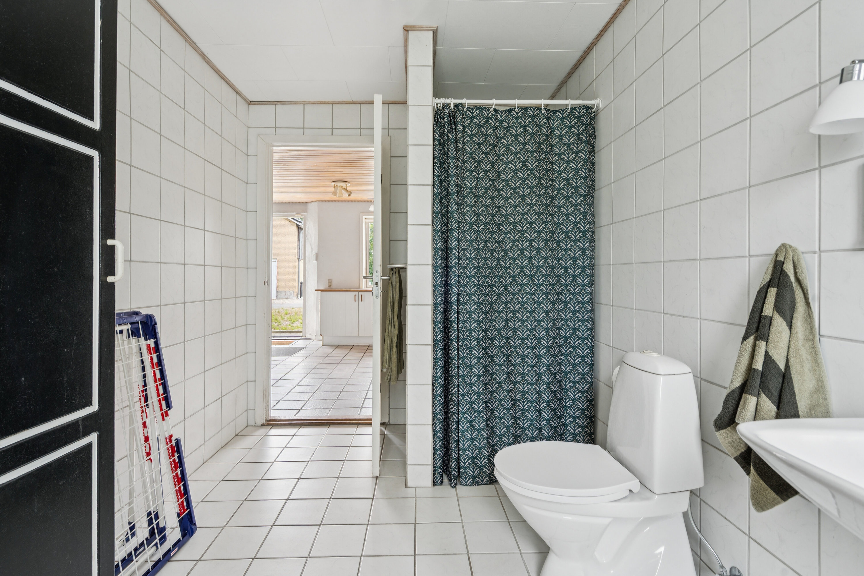 Fremhævet badeværelse billede i fuldskærmstilstand. Billede af Kragelundvej 9, 6330 Padborg