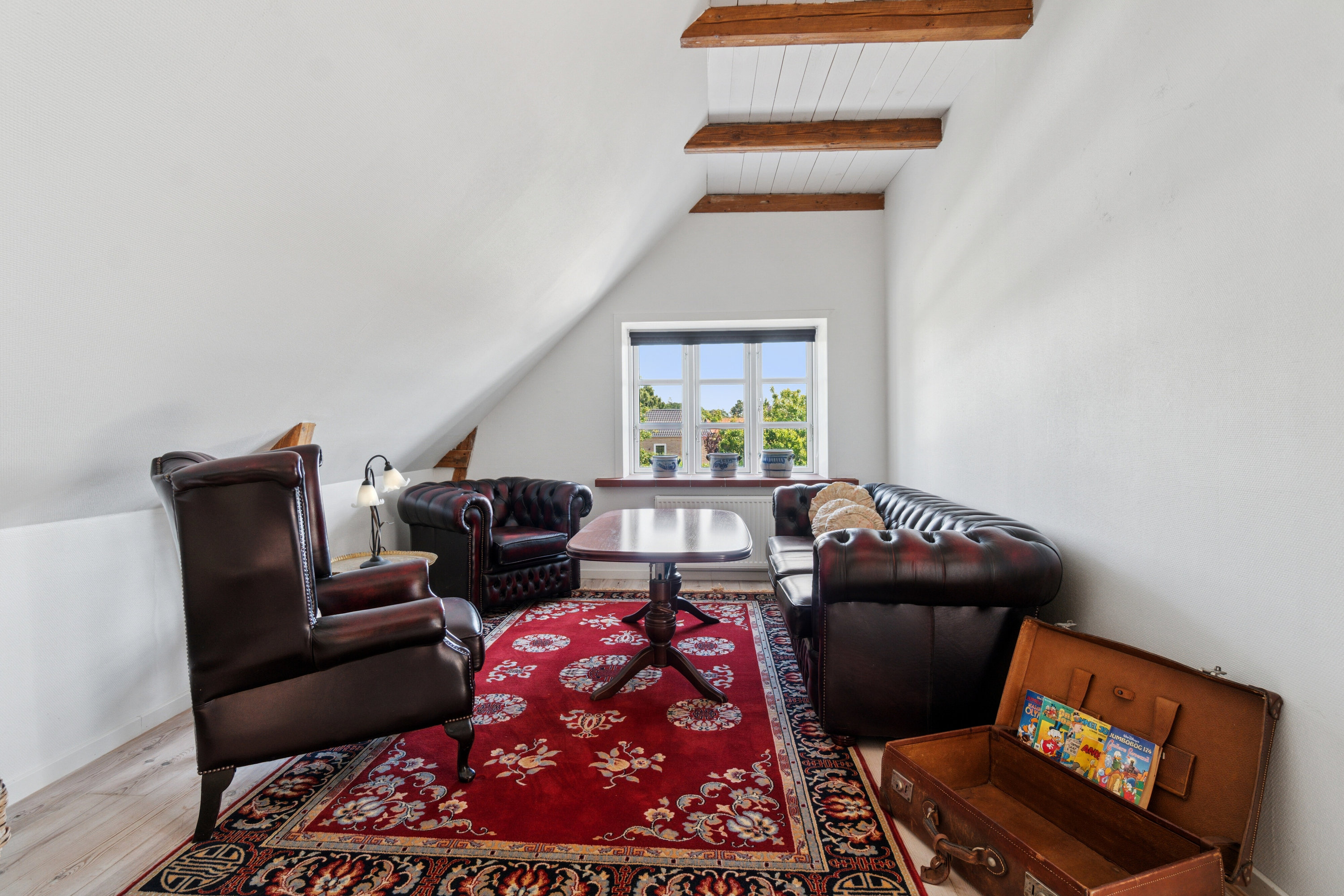 Fremhævet stue billede i fuldskærmstilstand. Billede af Strandvejen 53, Rønne, 3700 Rønne