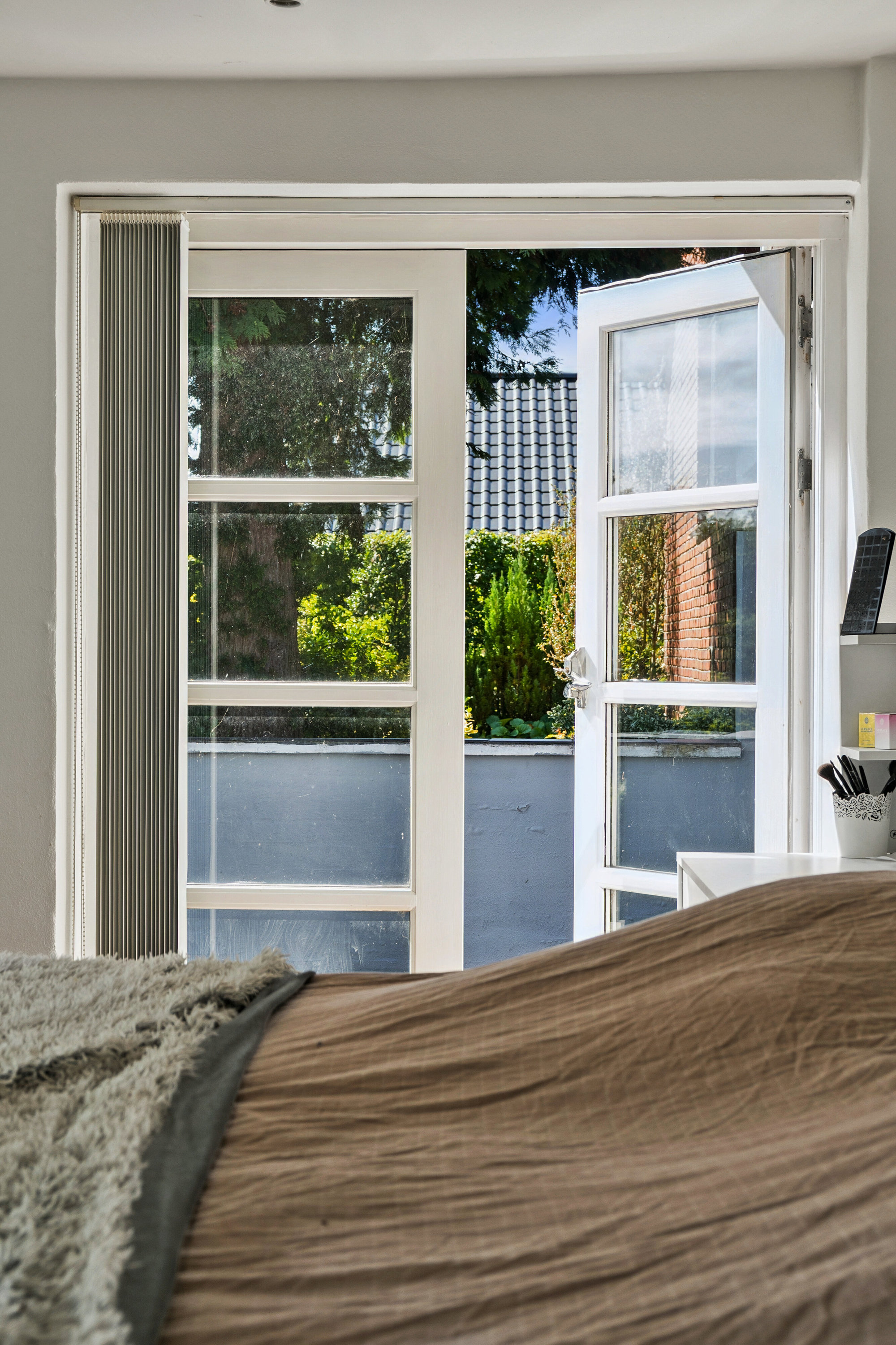 Fremhævet stue billede i fuldskærmstilstand. Billede af Volderslevvej 45, Hjallese, 5260 Odense S