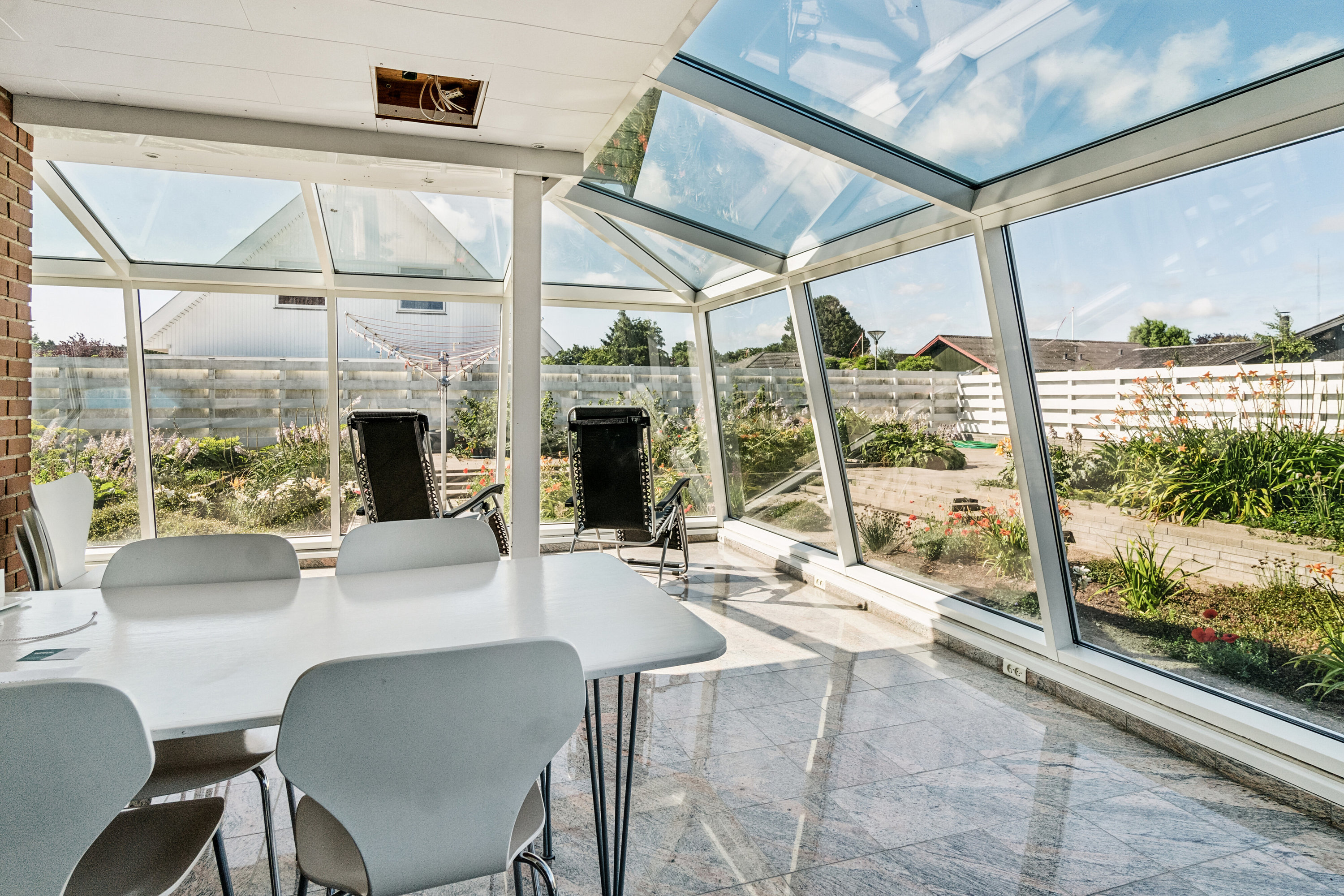 Fremhævet udestue billede i fuldskærmstilstand. Billede af Blichersvej 4, 4500 Nykøbing Sj