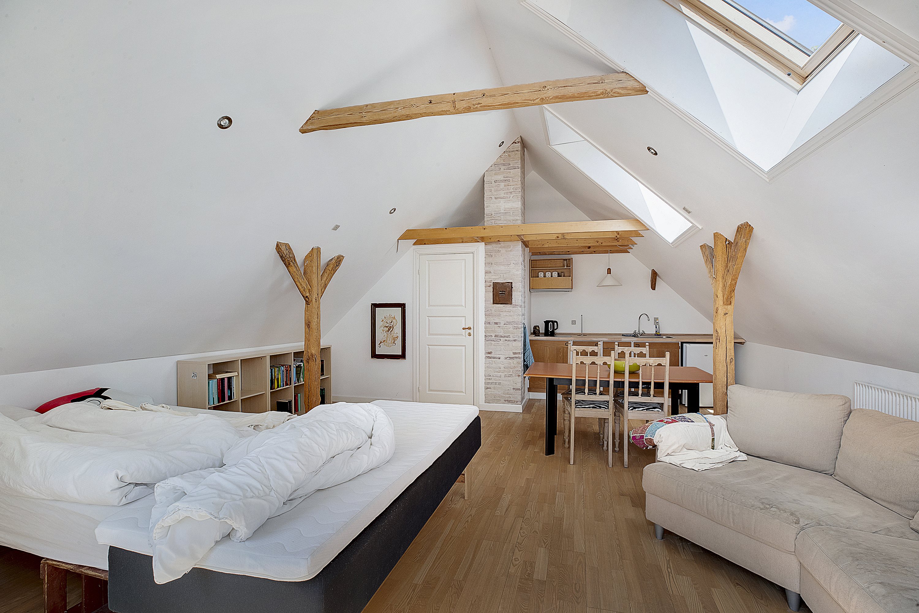 Fremhævet værelse billede i fuldskærmstilstand. Billede af Søen 1 & 3, Lysabildskov, 6470 Sydals