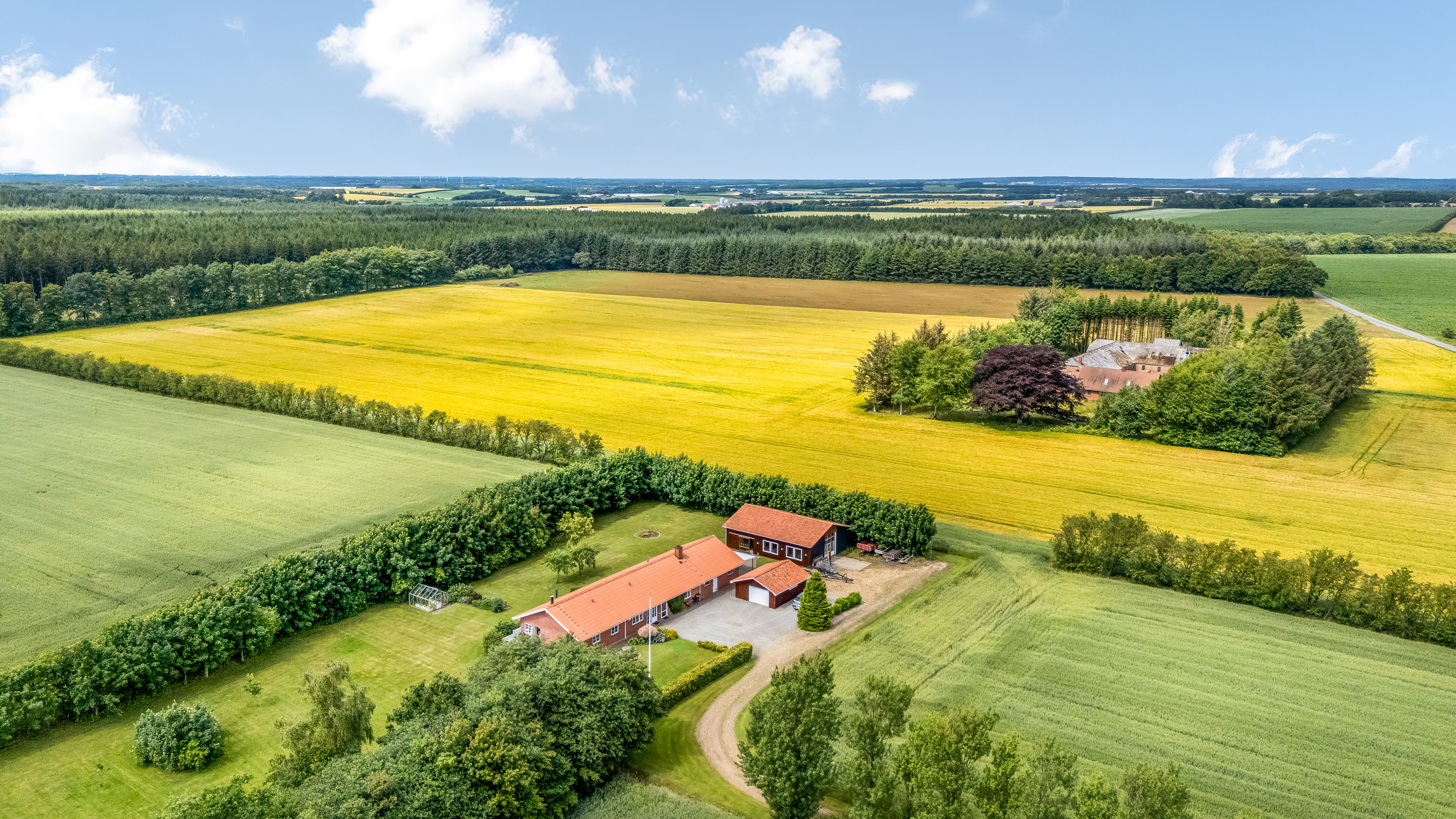 Fremhævet luftfoto billede i fuldskærmstilstand. Billede af Langerdalvej 4, 6940 Lem St
