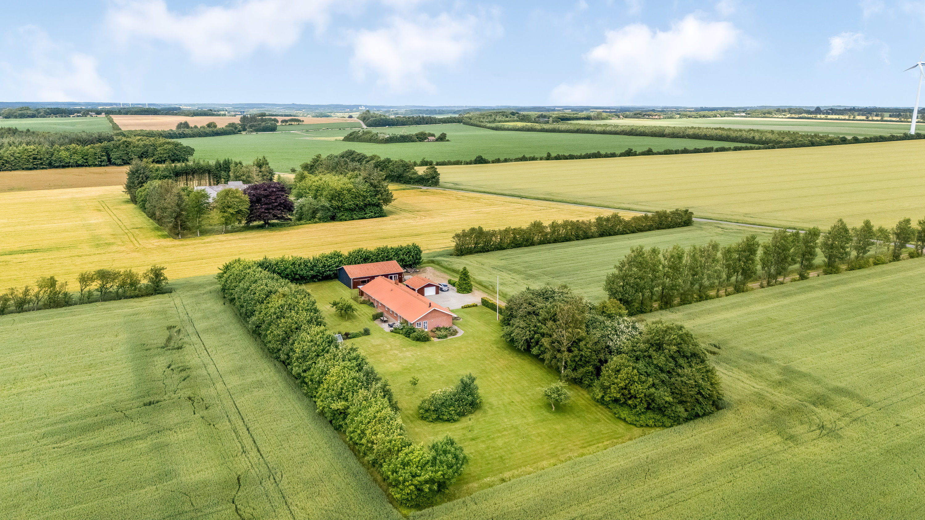 Fremhævet luftfoto billede i fuldskærmstilstand. Billede af Langerdalvej 4, 6940 Lem St