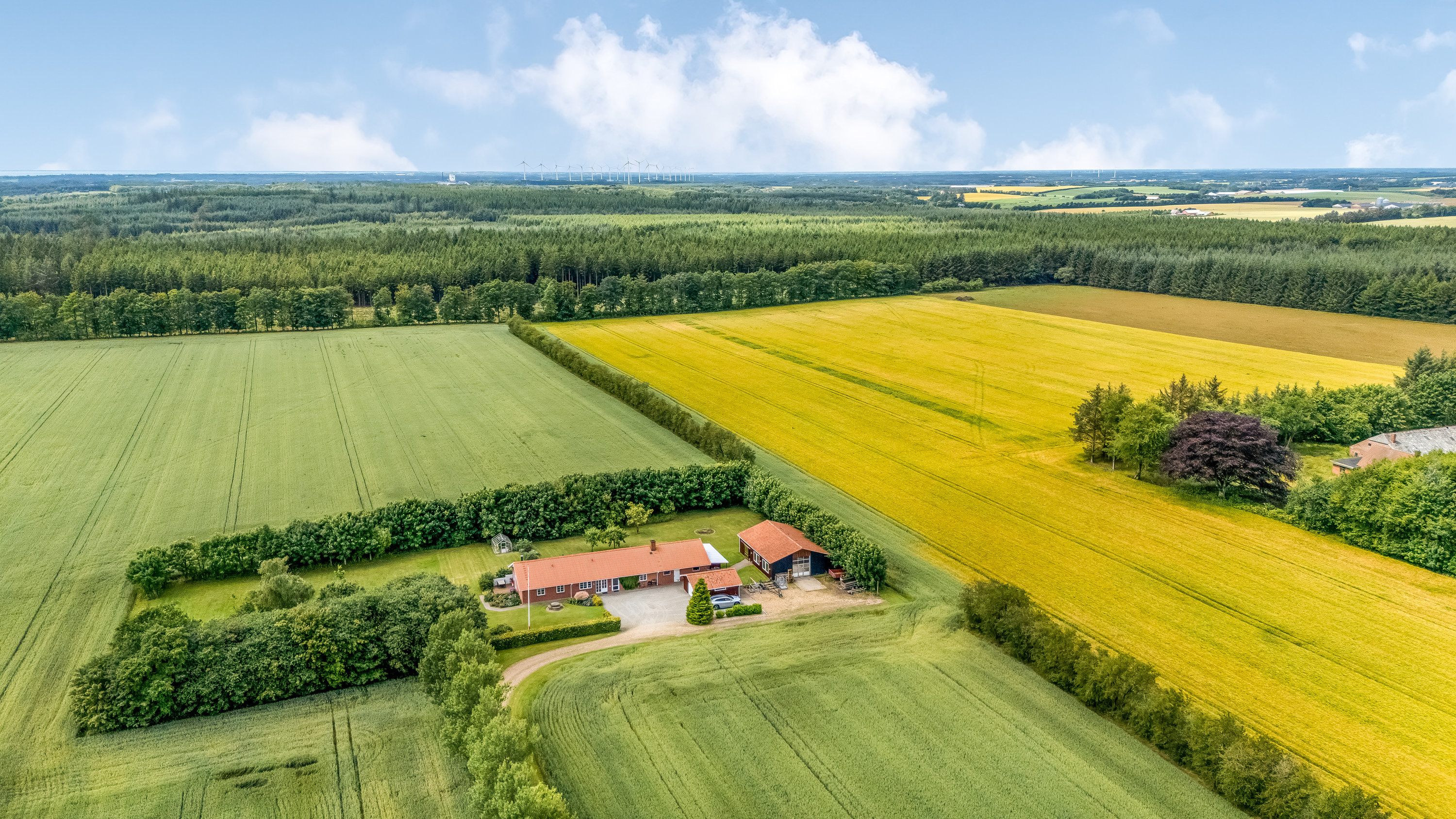 Fremhævet luftfoto billede i fuldskærmstilstand. Billede af Langerdalvej 4, 6940 Lem St
