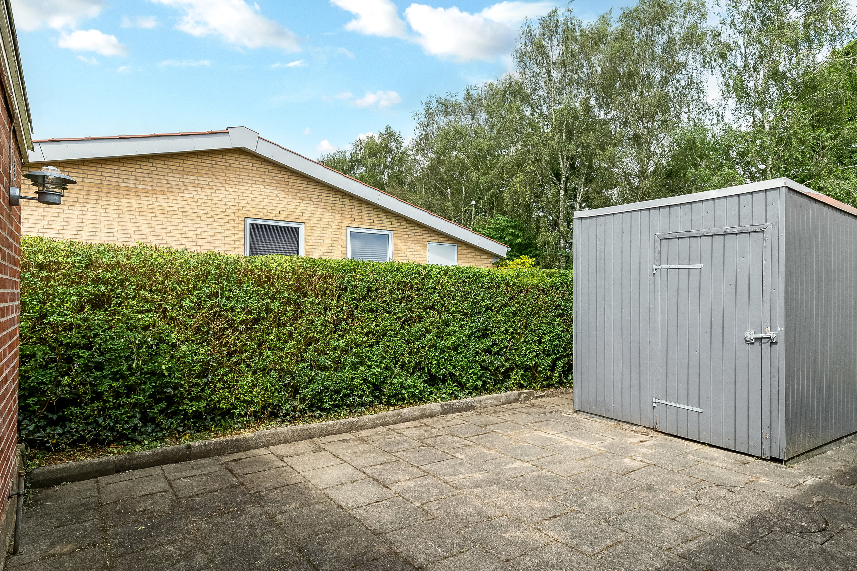 Fremhævet skur billede i fuldskærmstilstand. Billede af Pedersholms Allé 27, Søndermarken, 7100 Vejle