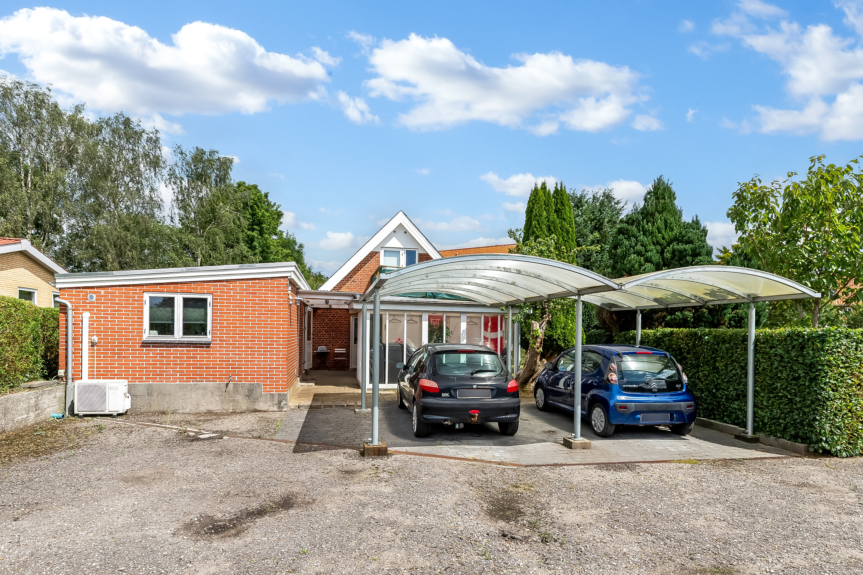 Fremhævet ejendommen billede i fuldskærmstilstand. Billede af Pedersholms Allé 27, Søndermarken, 7100 Vejle