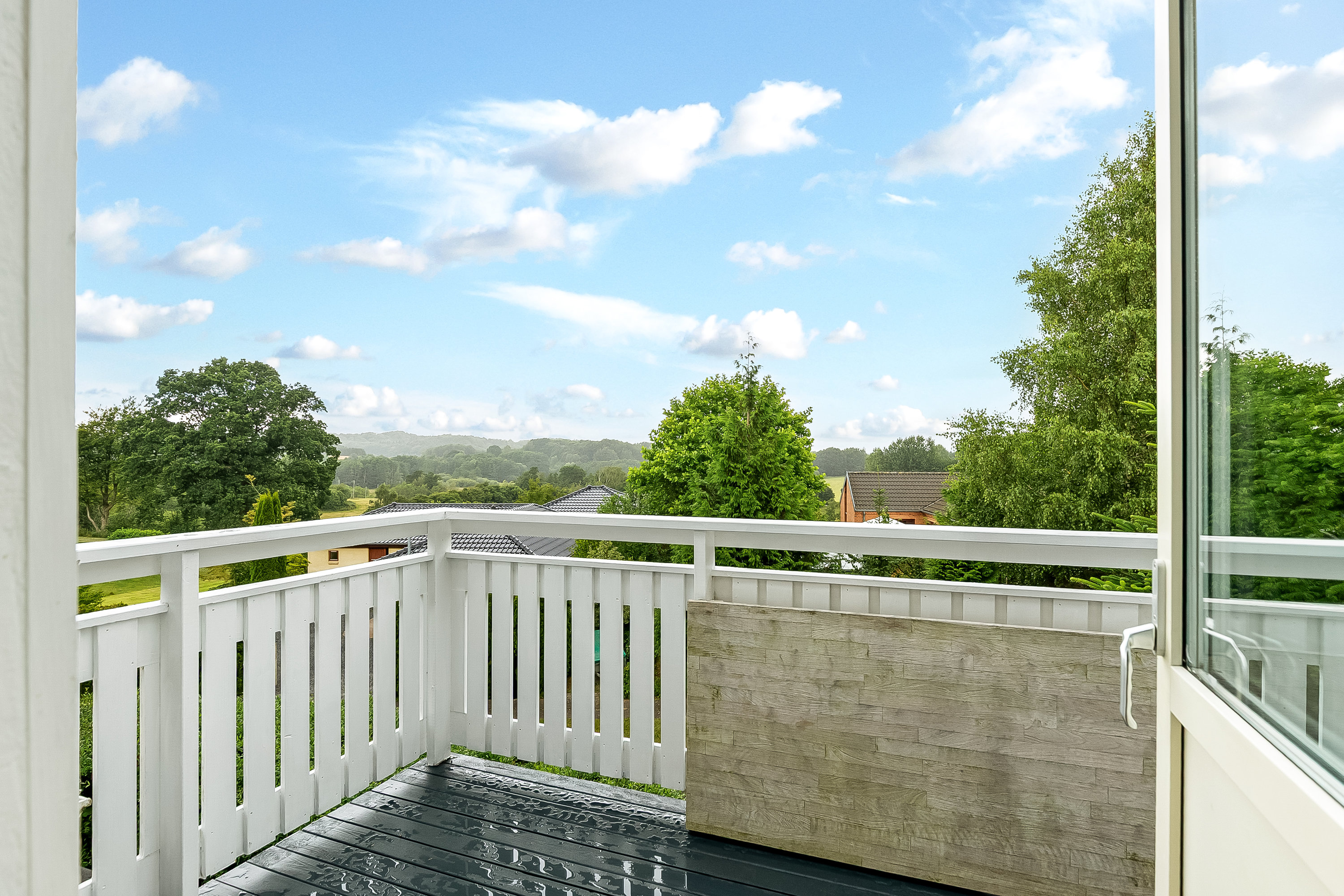 Fremhævet altan billede i fuldskærmstilstand. Billede af Fjordvænget 30, Brejning, 7080 Børkop