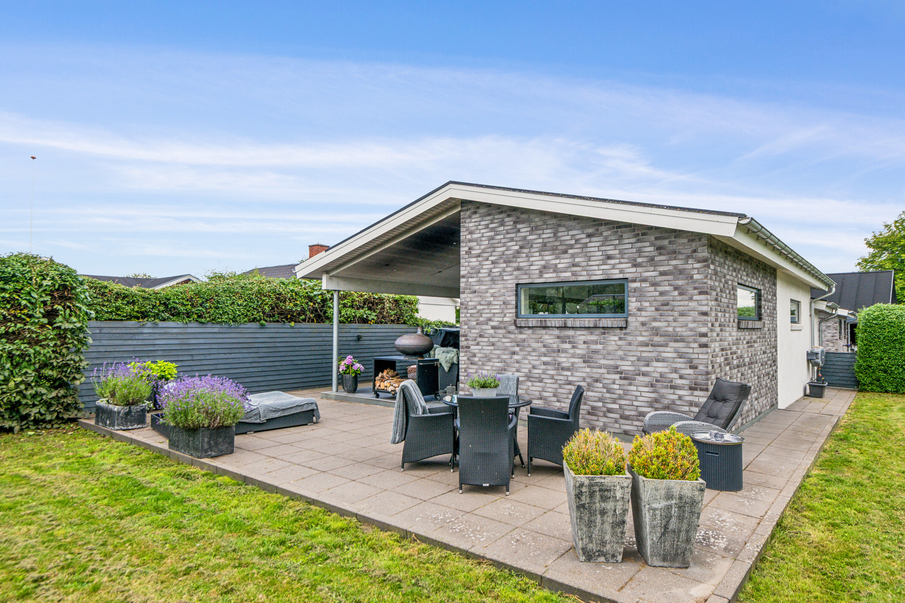 Fremhævet ejendom 1 billede i fuldskærmstilstand. Billede af Guldborgvej 1, 9000 Aalborg