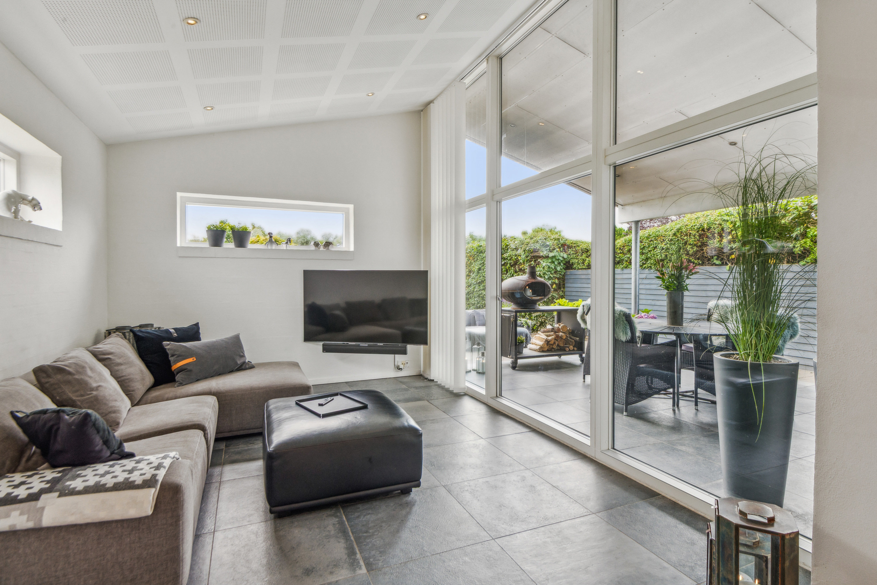 Fremhævet stue billede i fuldskærmstilstand. Billede af Guldborgvej 1, 9000 Aalborg