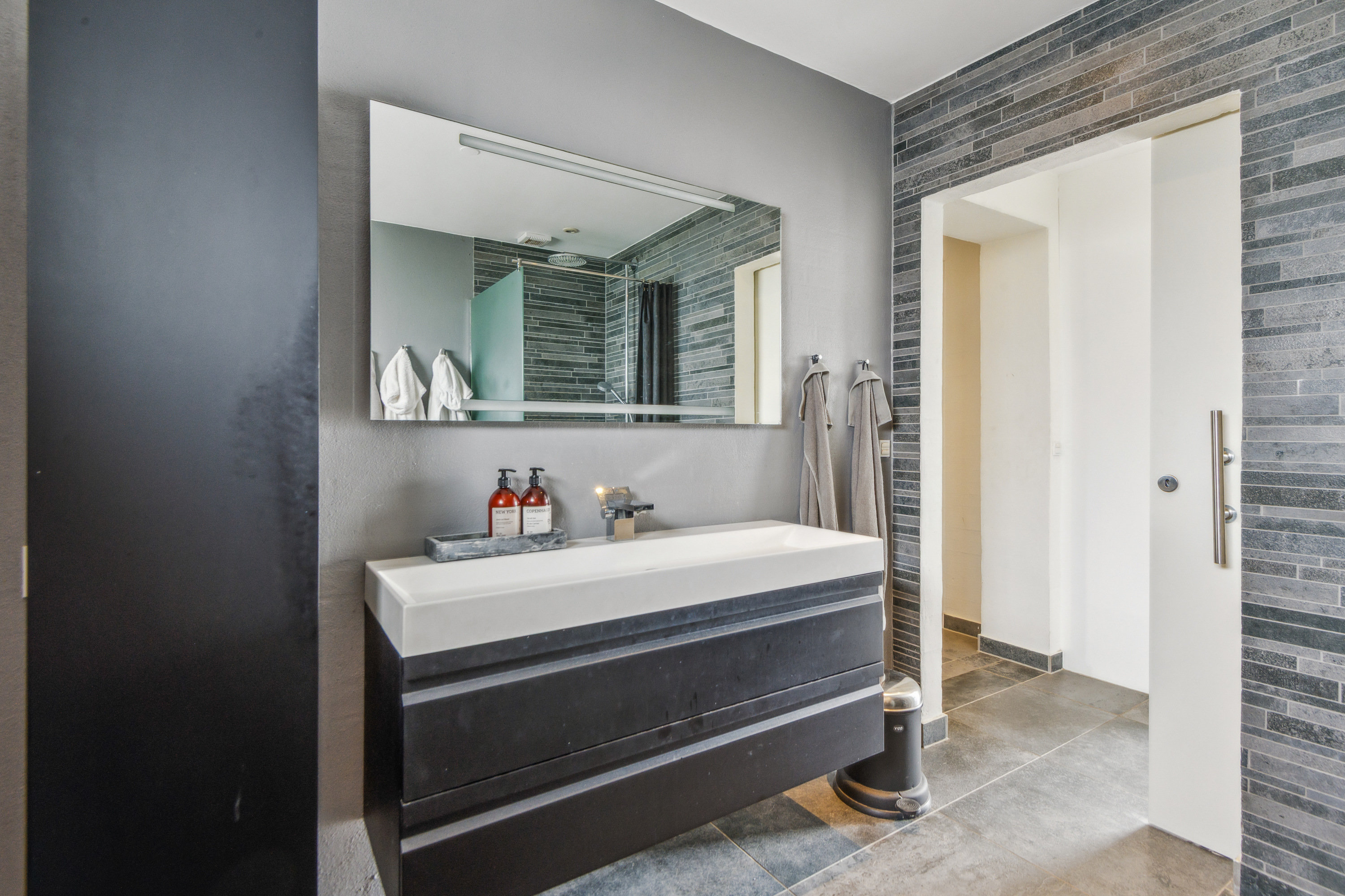 Fremhævet badeværelse billede i fuldskærmstilstand. Billede af Guldborgvej 1, 9000 Aalborg