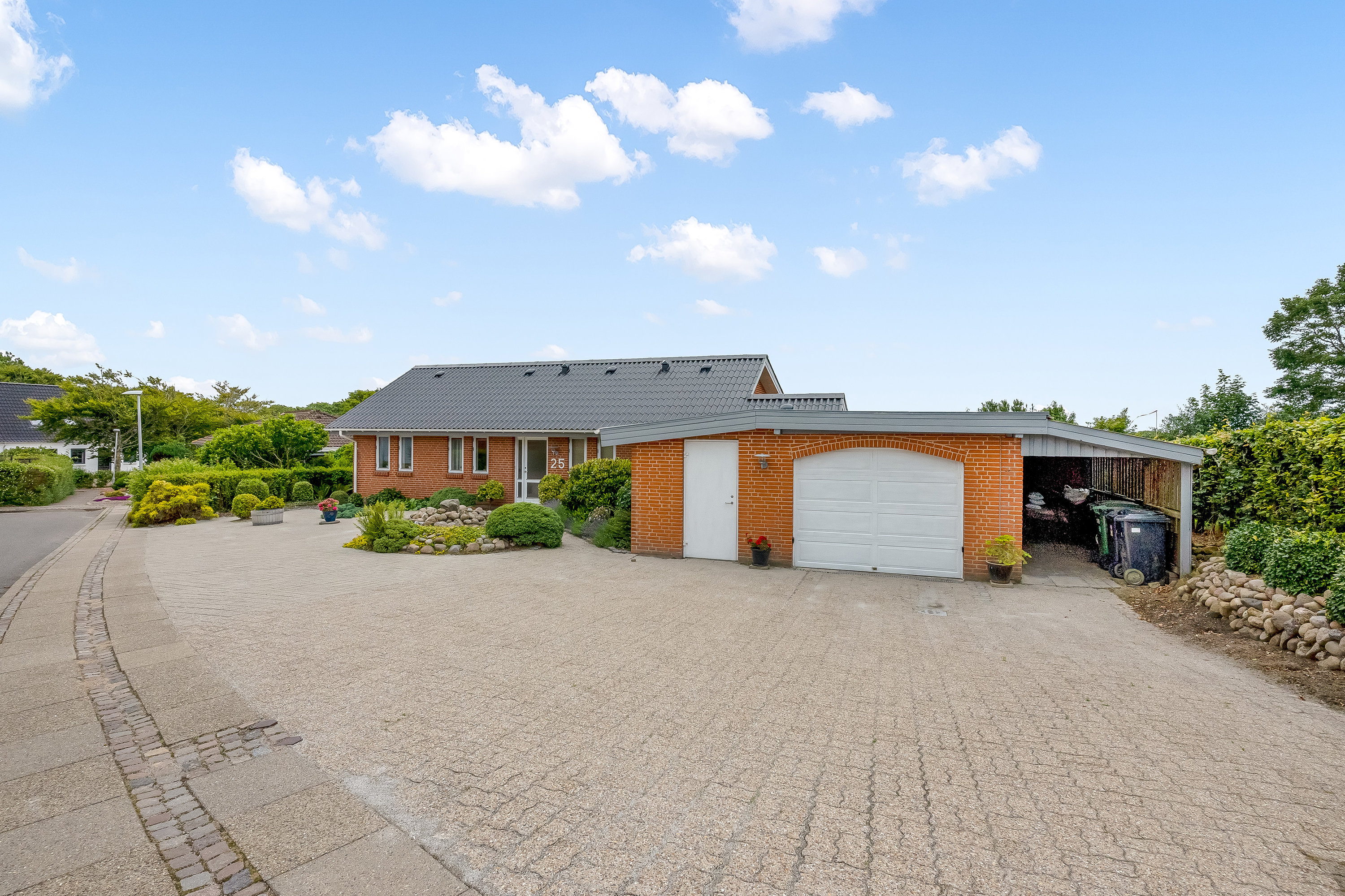 Fremhævet ejendommen billede i fuldskærmstilstand. Billede af Drosselvej 25, 7650 Bøvlingbjerg