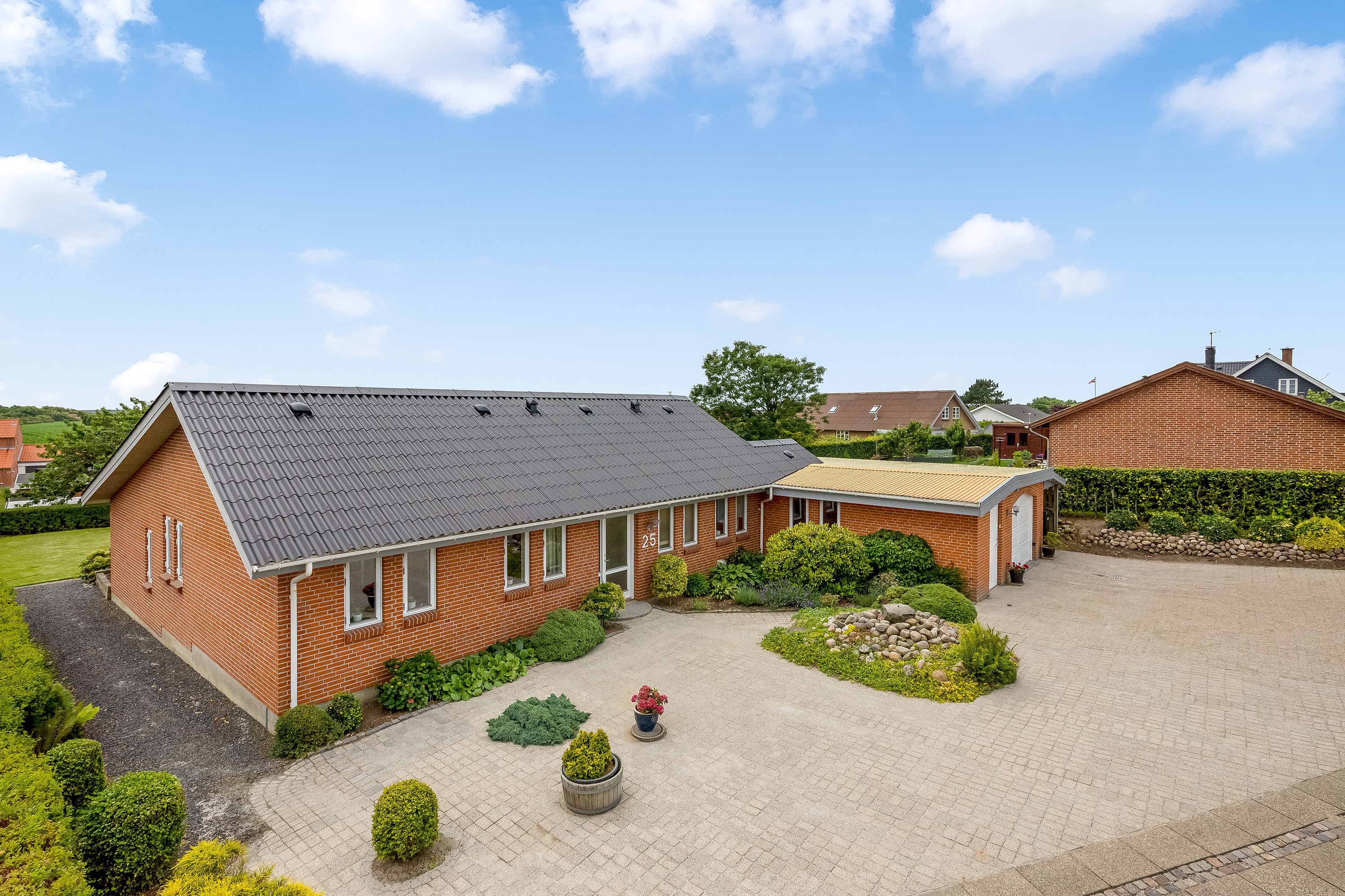 Fremhævet ejendommen billede i fuldskærmstilstand. Billede af Drosselvej 25, 7650 Bøvlingbjerg