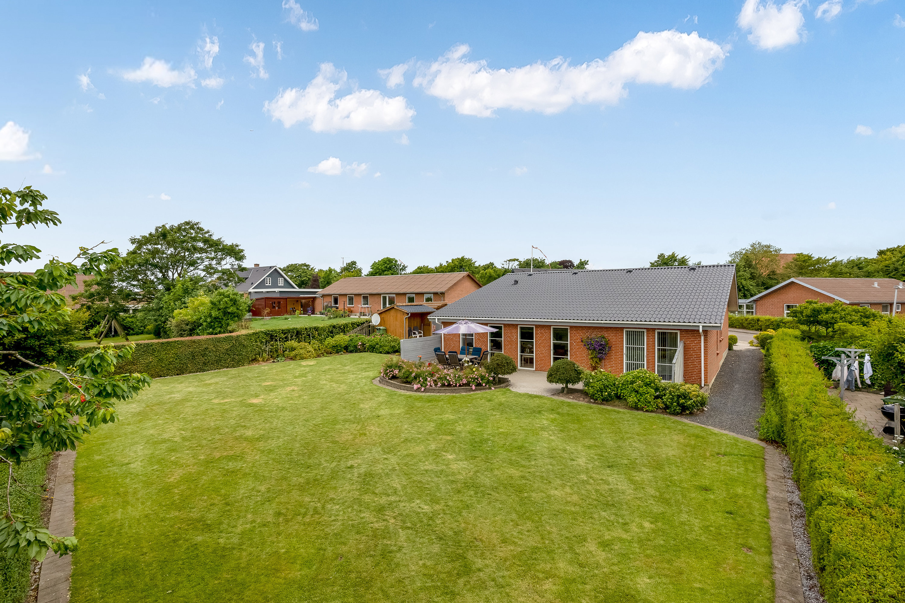 Miniaturebillede 1: ejendommen. Billede af Drosselvej 25, 7650 Bøvlingbjerg