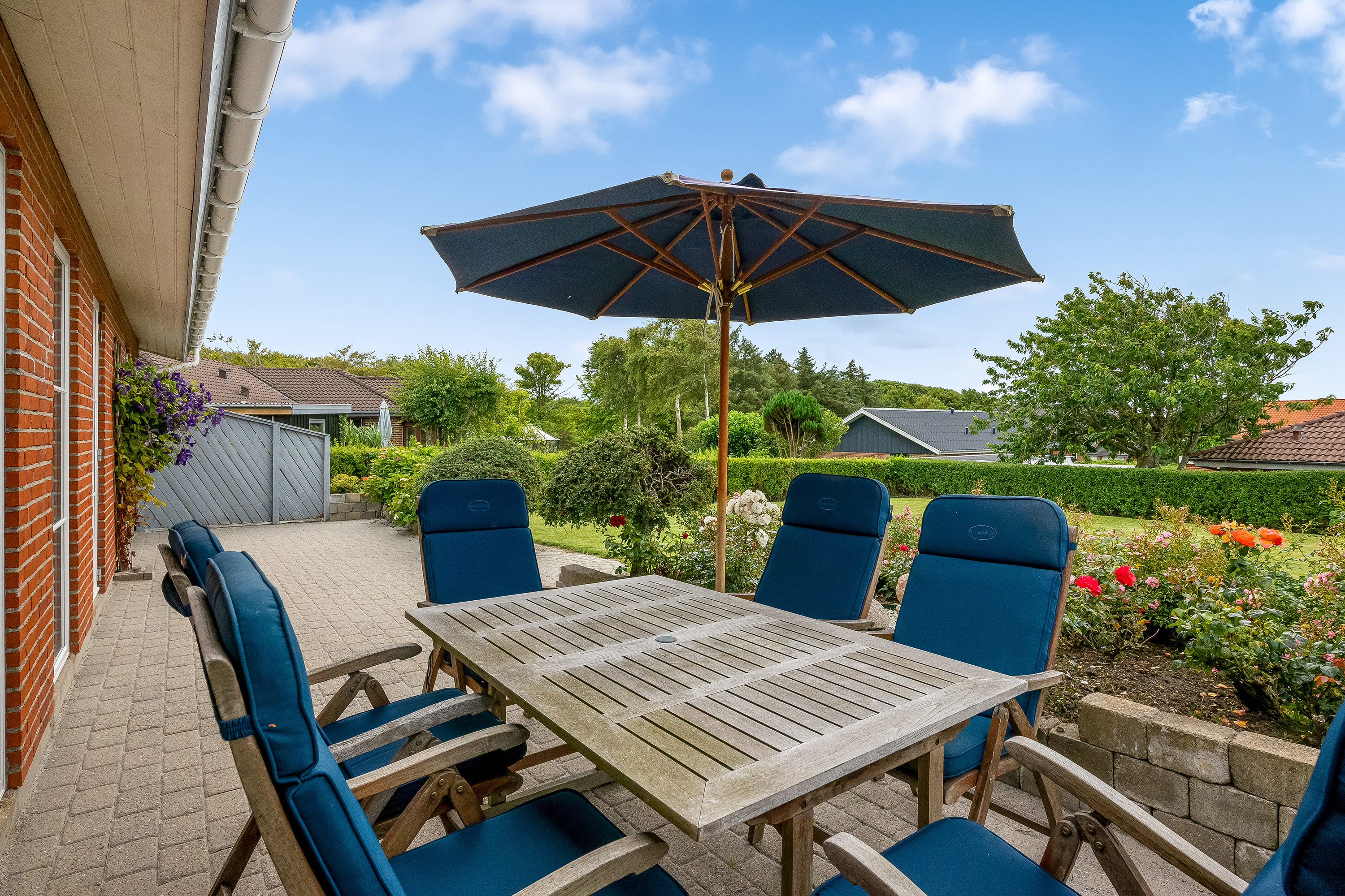 Fremhævet terrasse billede i fuldskærmstilstand. Billede af Drosselvej 25, 7650 Bøvlingbjerg