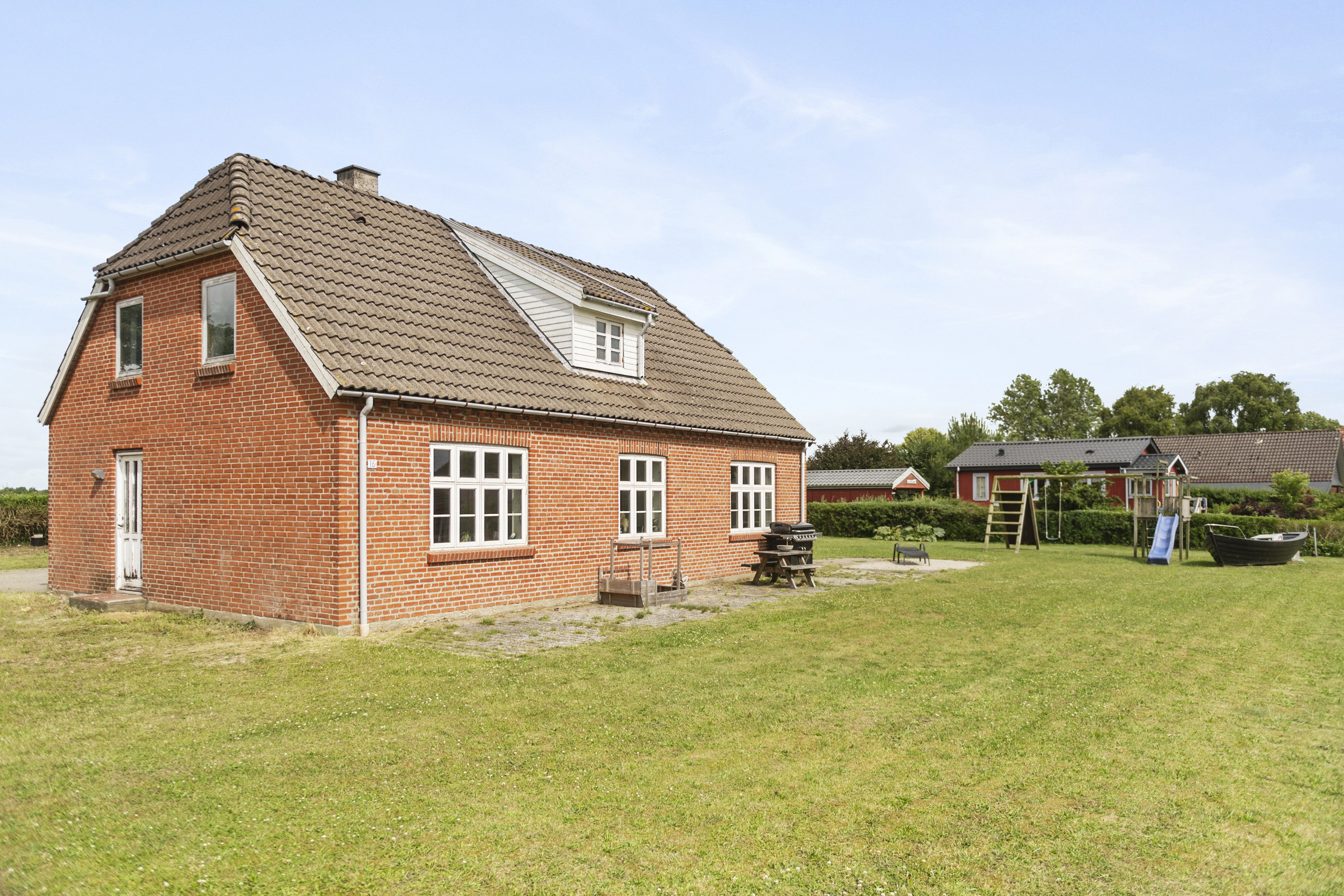 Fremhævet ejendommen billede i fuldskærmstilstand. Billede af Kirkegade 16, Alslev, 6800 Varde