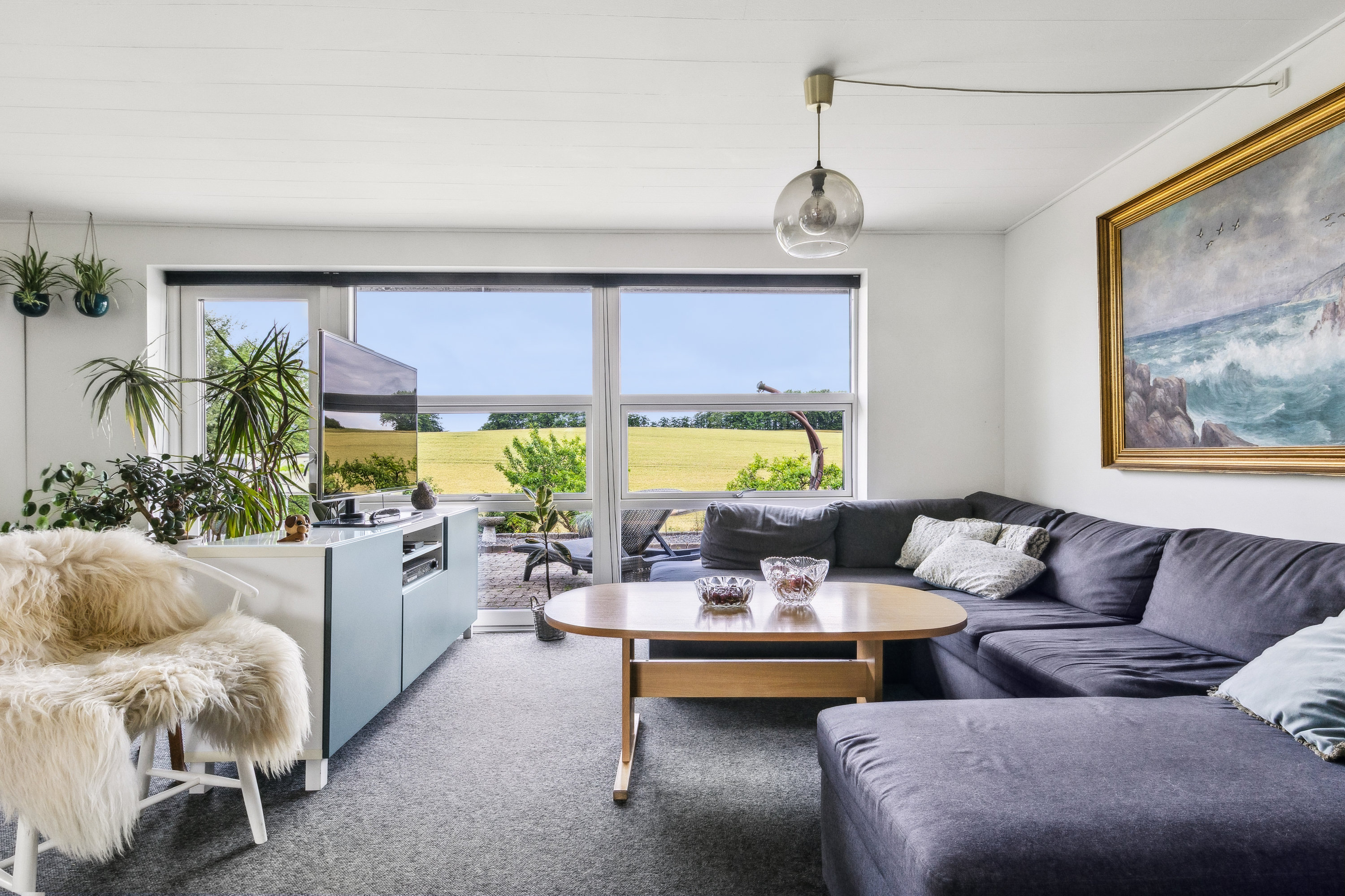 Fremhævet stue billede i fuldskærmstilstand. Billede af Grønningen 9, Tåstrup, 8410 Rønde