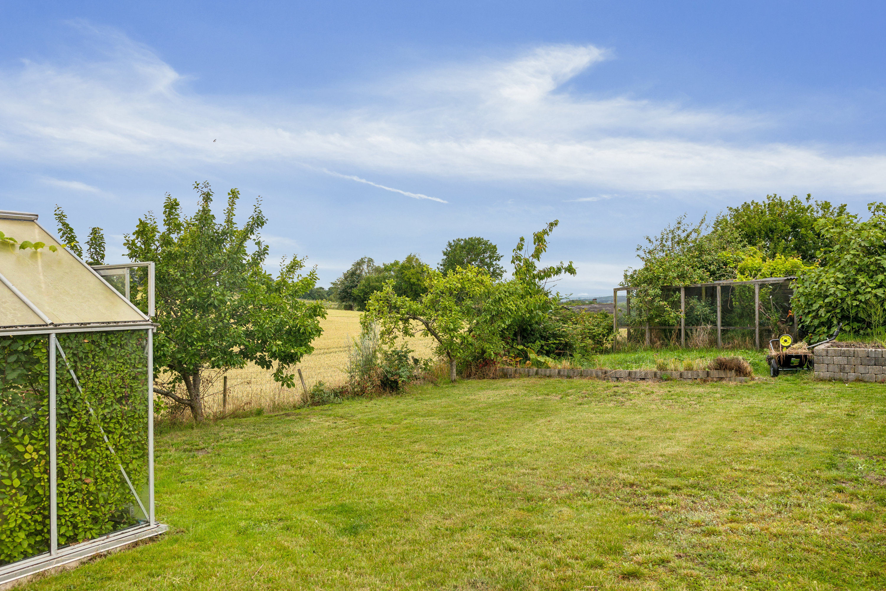 Fremhævet have billede i fuldskærmstilstand. Billede af Grønningen 9, Tåstrup, 8410 Rønde