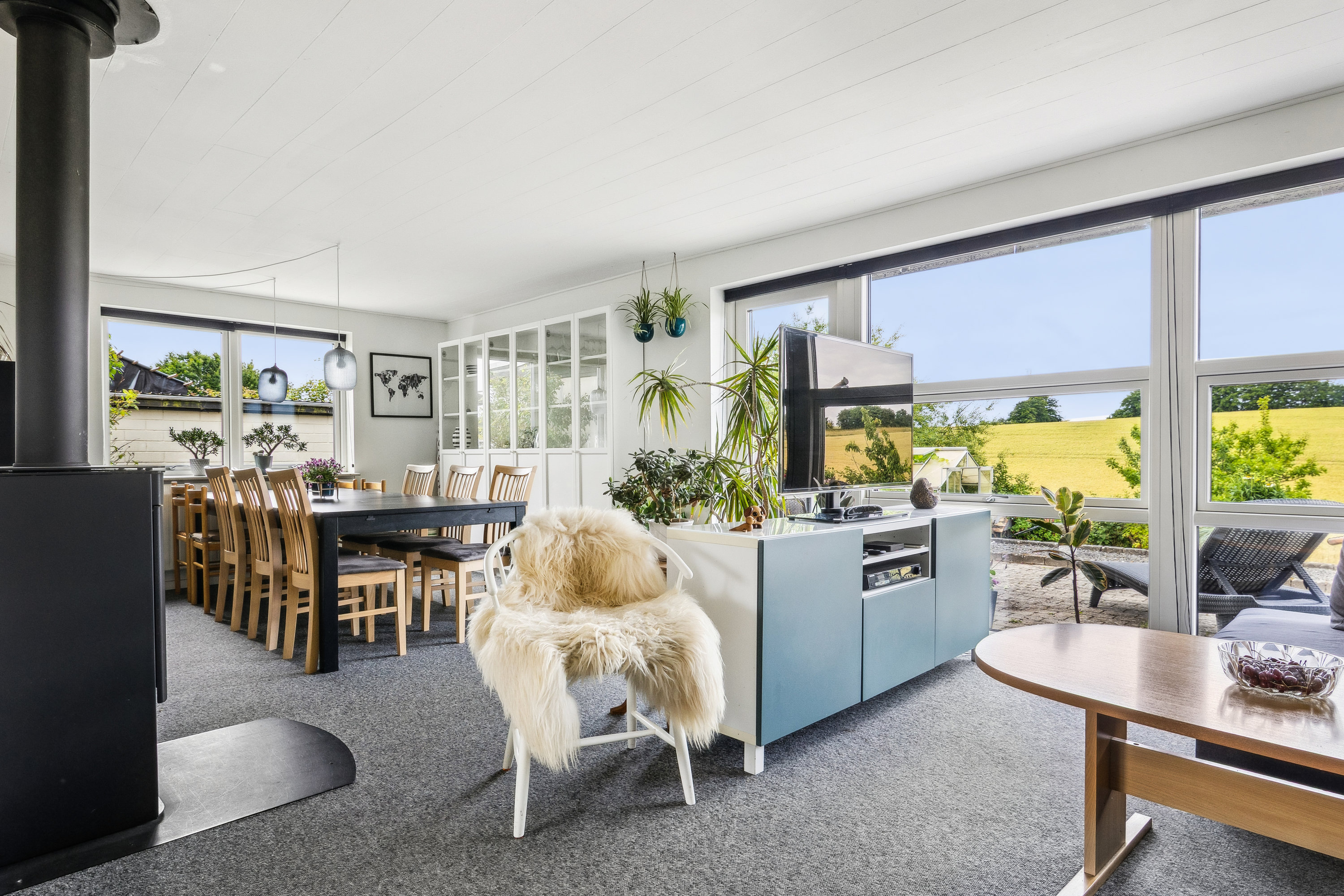 Fremhævet stue billede i fuldskærmstilstand. Billede af Grønningen 9, Tåstrup, 8410 Rønde